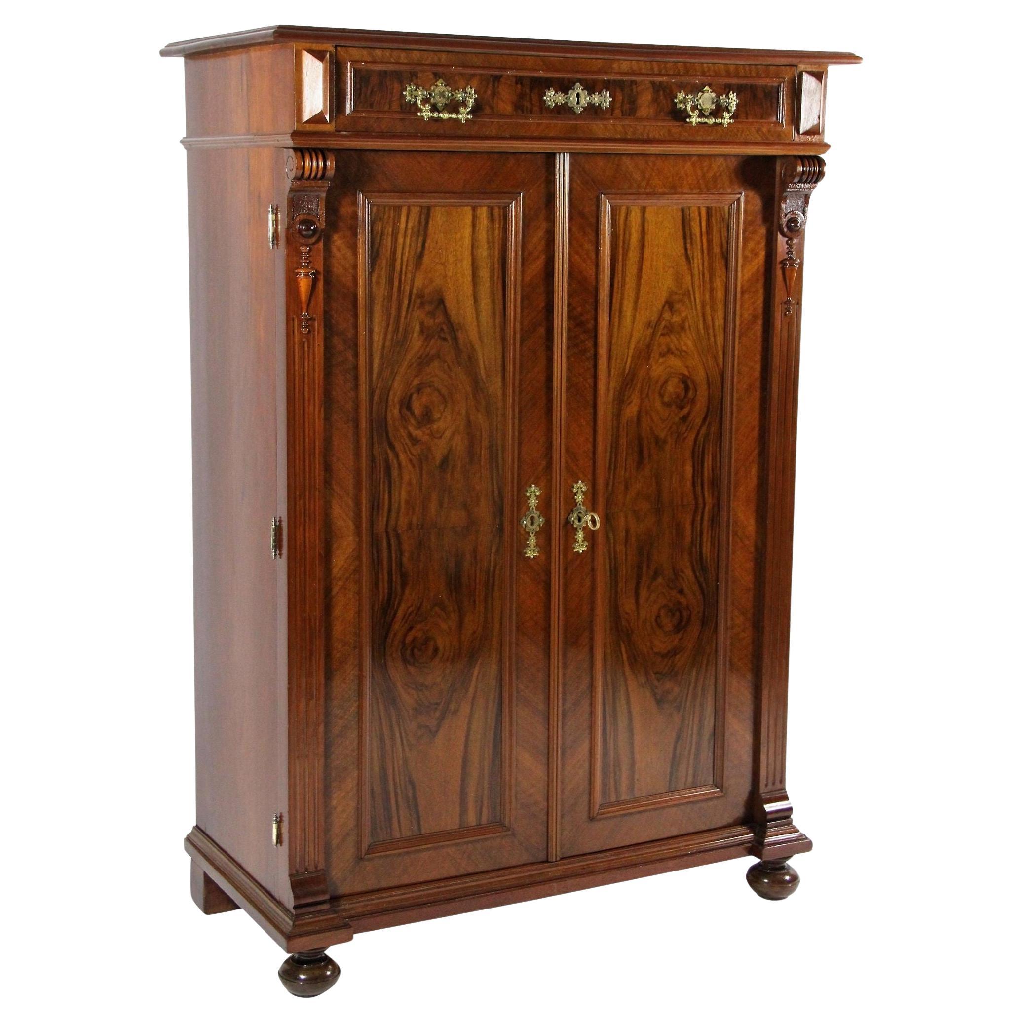 Armadio in Wood del XIX secolo/ Vertiko, Austria, circa 1890