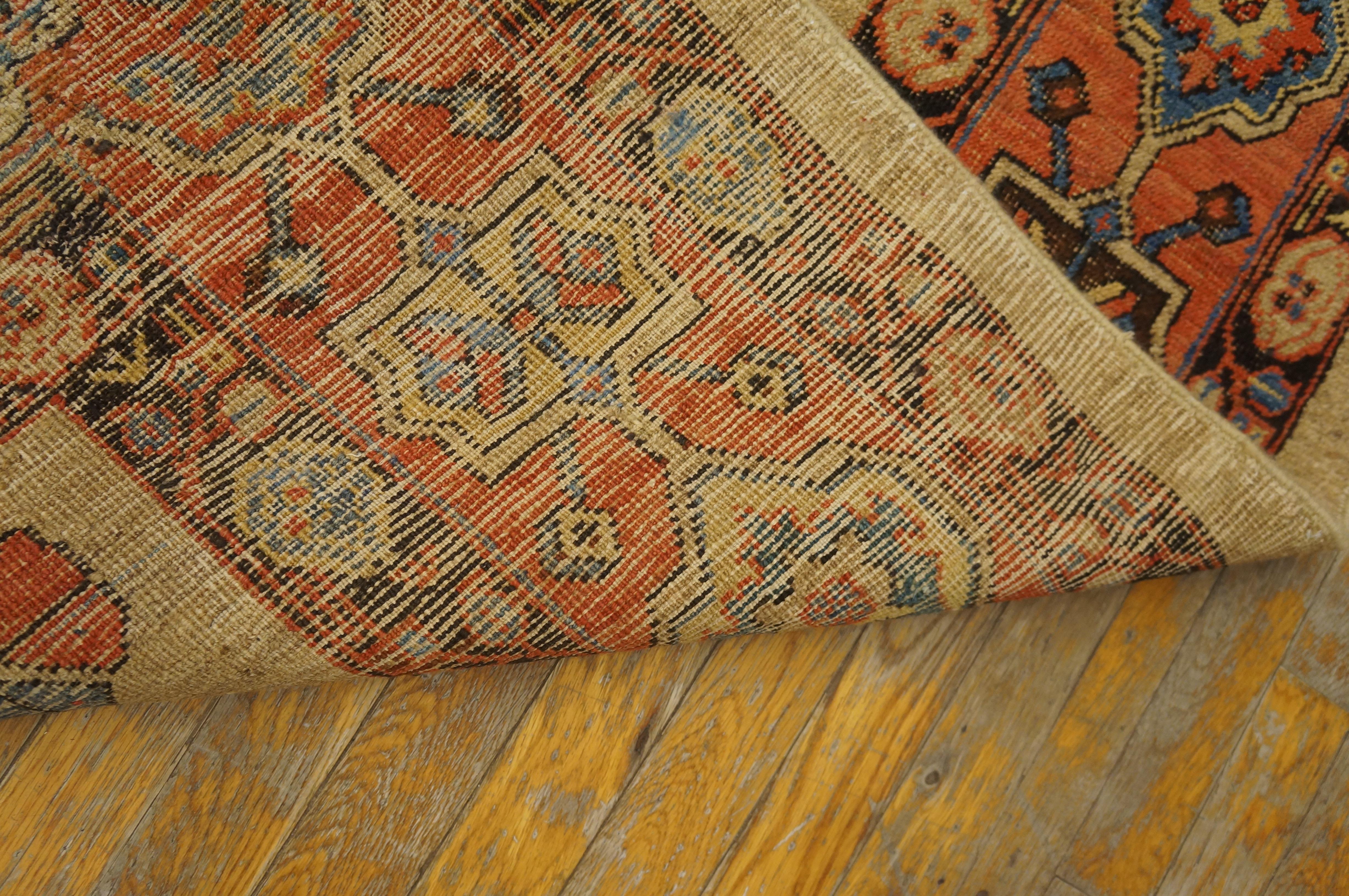 19th Century N.W. Persian Bakshaiesh Carpet ( 6'4'' x 10'8'' - 193 x 325 ) For Sale 14