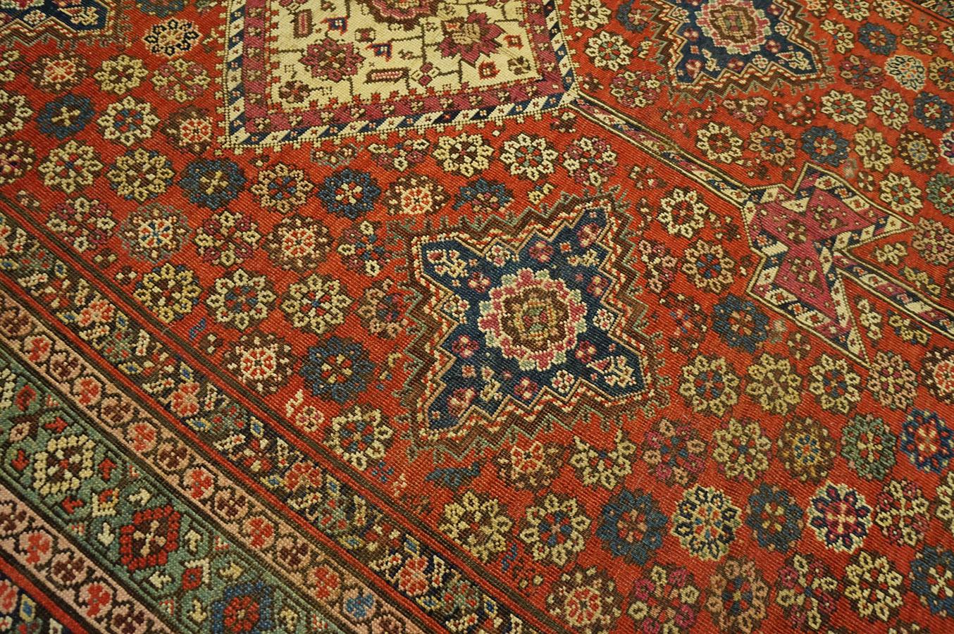 19th Century NW Persian Bakshaiesh Gallery Carpet ( 6'8