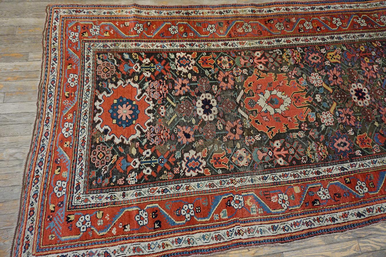 19th Century N.W. Persian Carpet 4' 6'' x9' 1''  In Good Condition For Sale In New York, NY