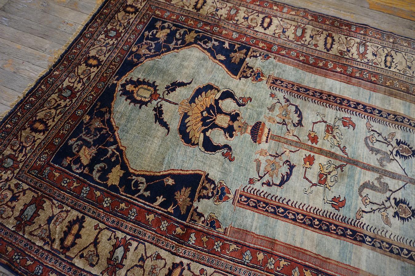 19. Jahrhundert N.W. Persischer Heriz-Teppich aus Seide ( 4' x 6' - 122 x 183) im Angebot 4