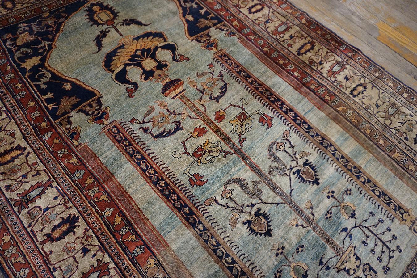 19. Jahrhundert N.W. Persischer Heriz-Teppich aus Seide ( 4' x 6' - 122 x 183) im Angebot 2