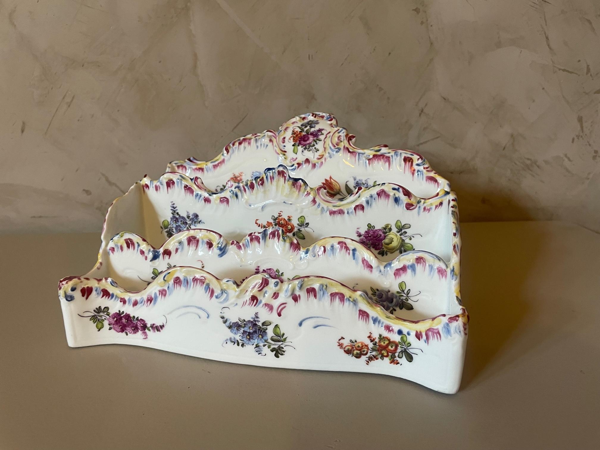 French 19th Century Nyon Porcelain Letters Holder, 1890s For Sale