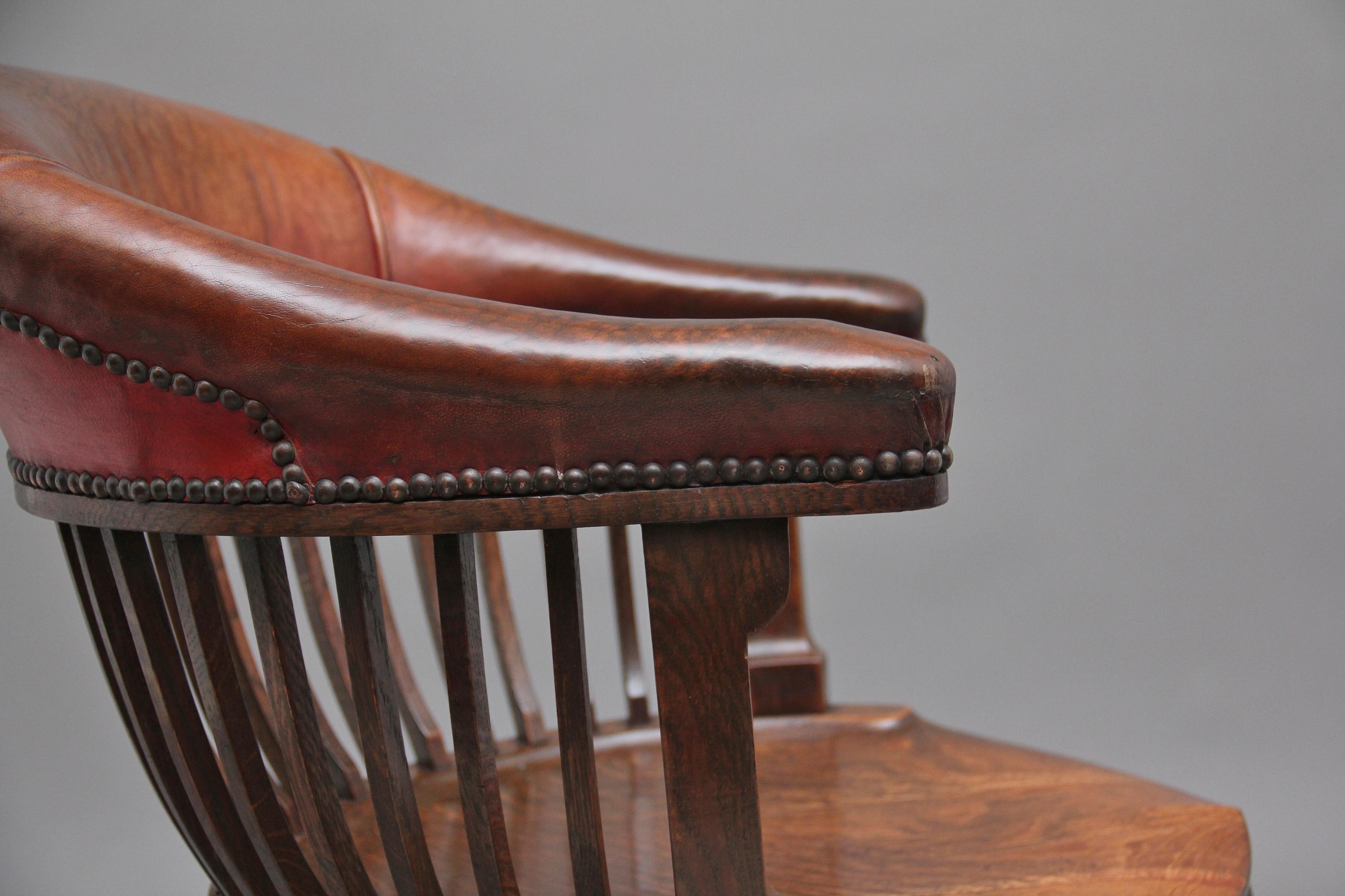 19th Century Oak and Leather Swivel Desk Chair 1