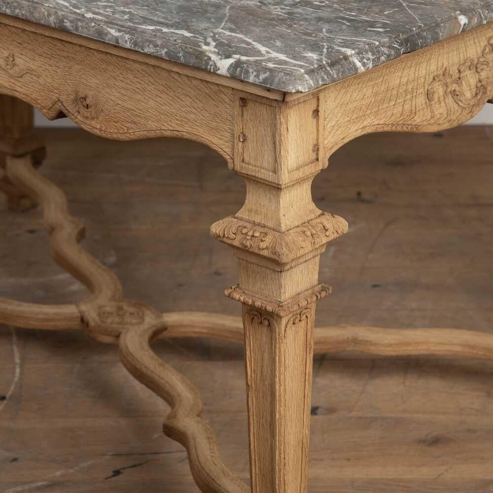 Mesa central de roble y mármol del siglo XIX en venta 7