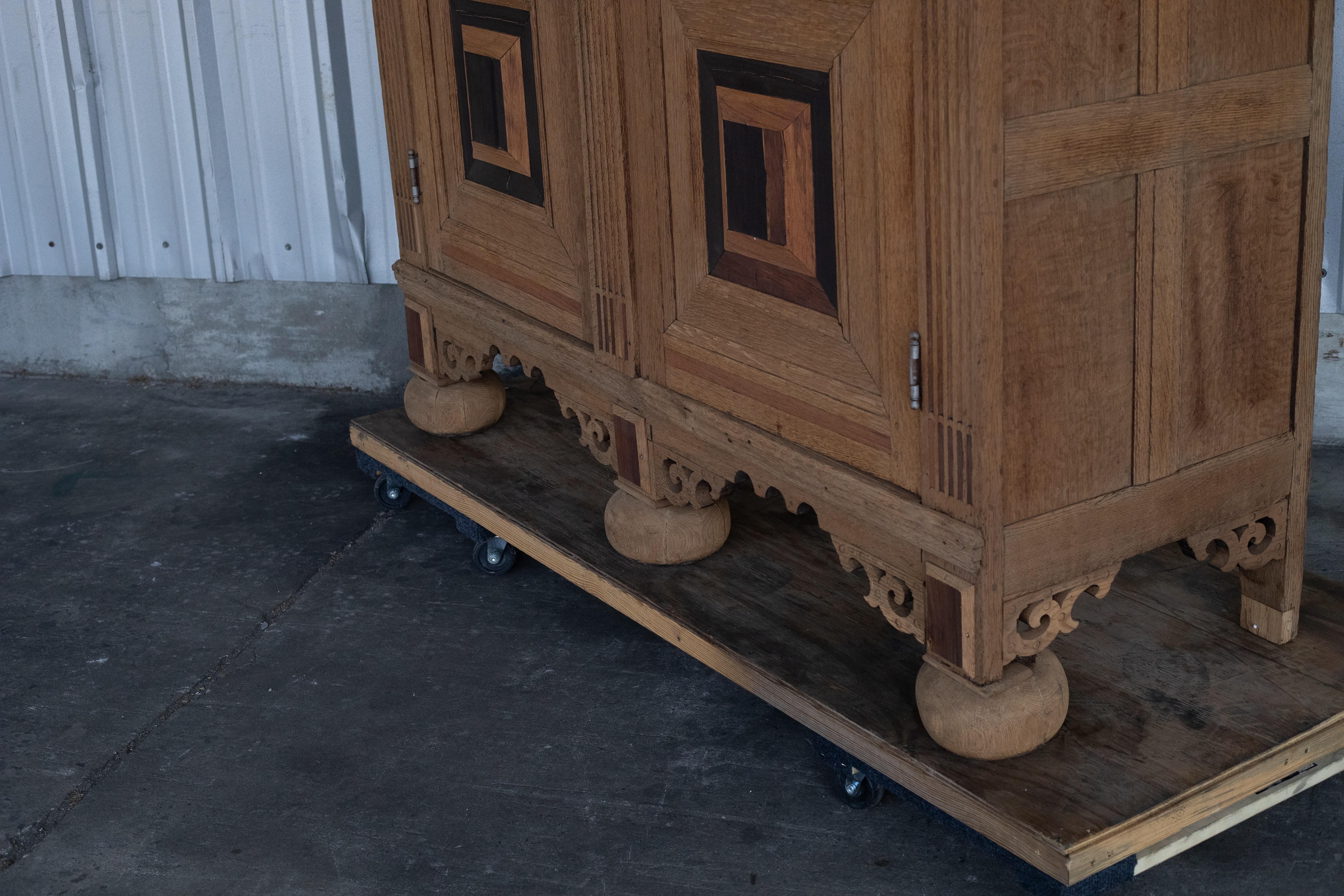 19th Century Oak Armoire For Sale 1