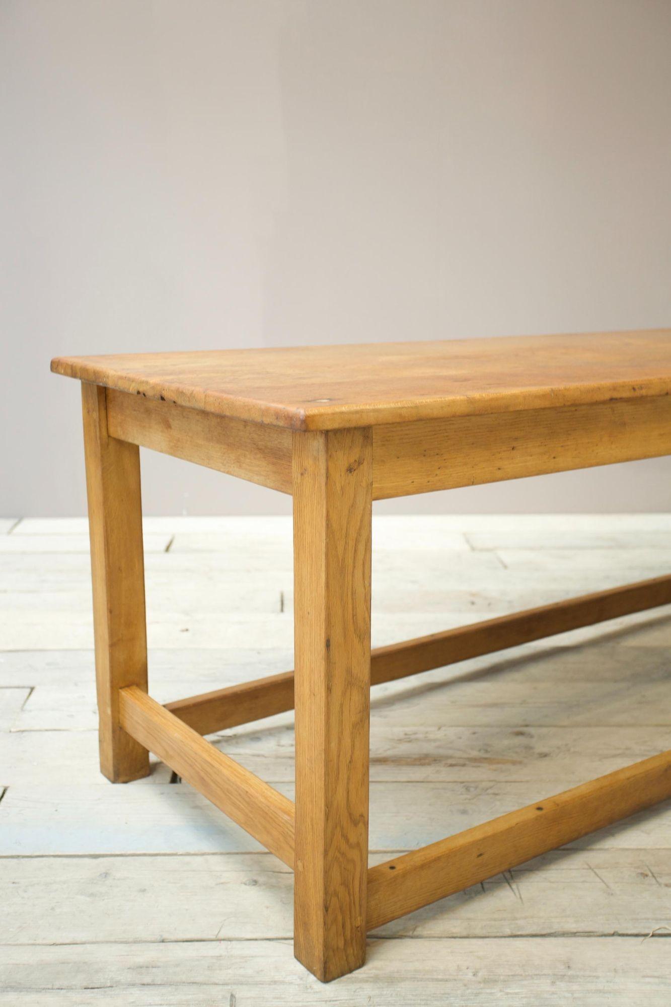 This is a great looking 19th century solid oak refectory table from a farmhouse in Cheshire. Originally thought to be used in a bakers as there is evidence of a slated lower shelf which has since been removed. It makes an ideal kitchen prep table or