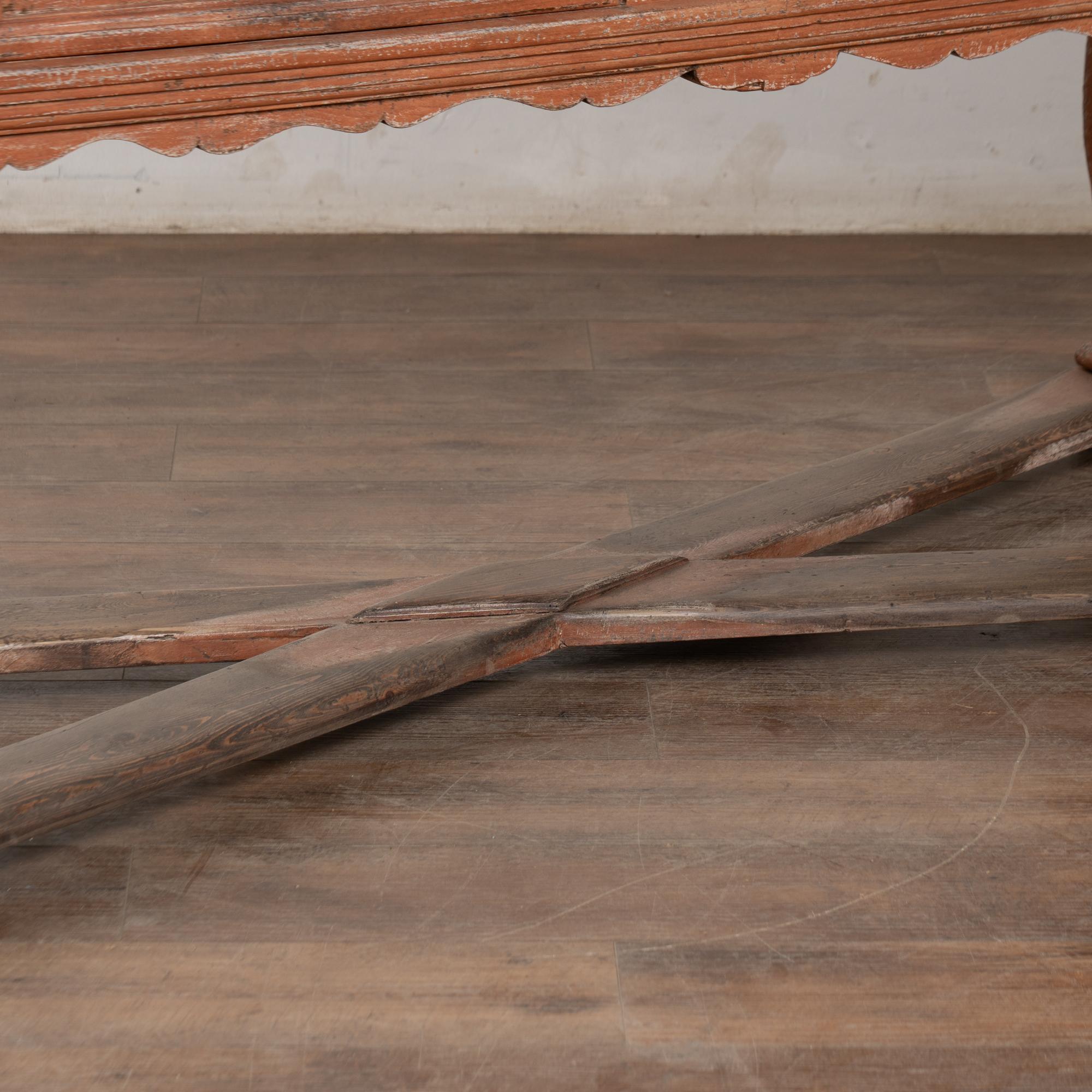 Tavolo da biblioteca barocco in Oak del XIX secolo con due cassetti in vendita 6