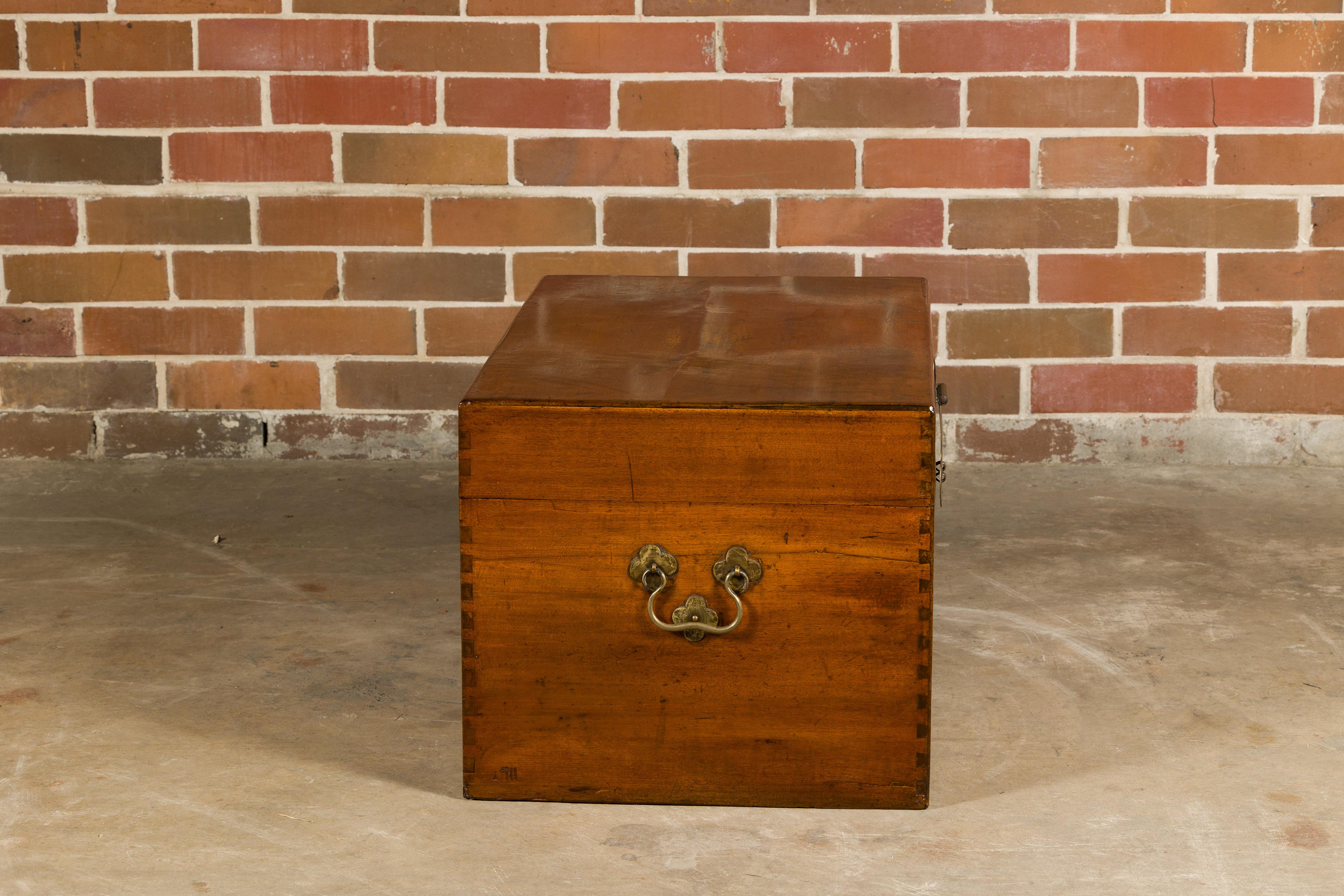 19th Century Oak Blanket Chest with Brass Hardware and Lateral Handles For Sale 8