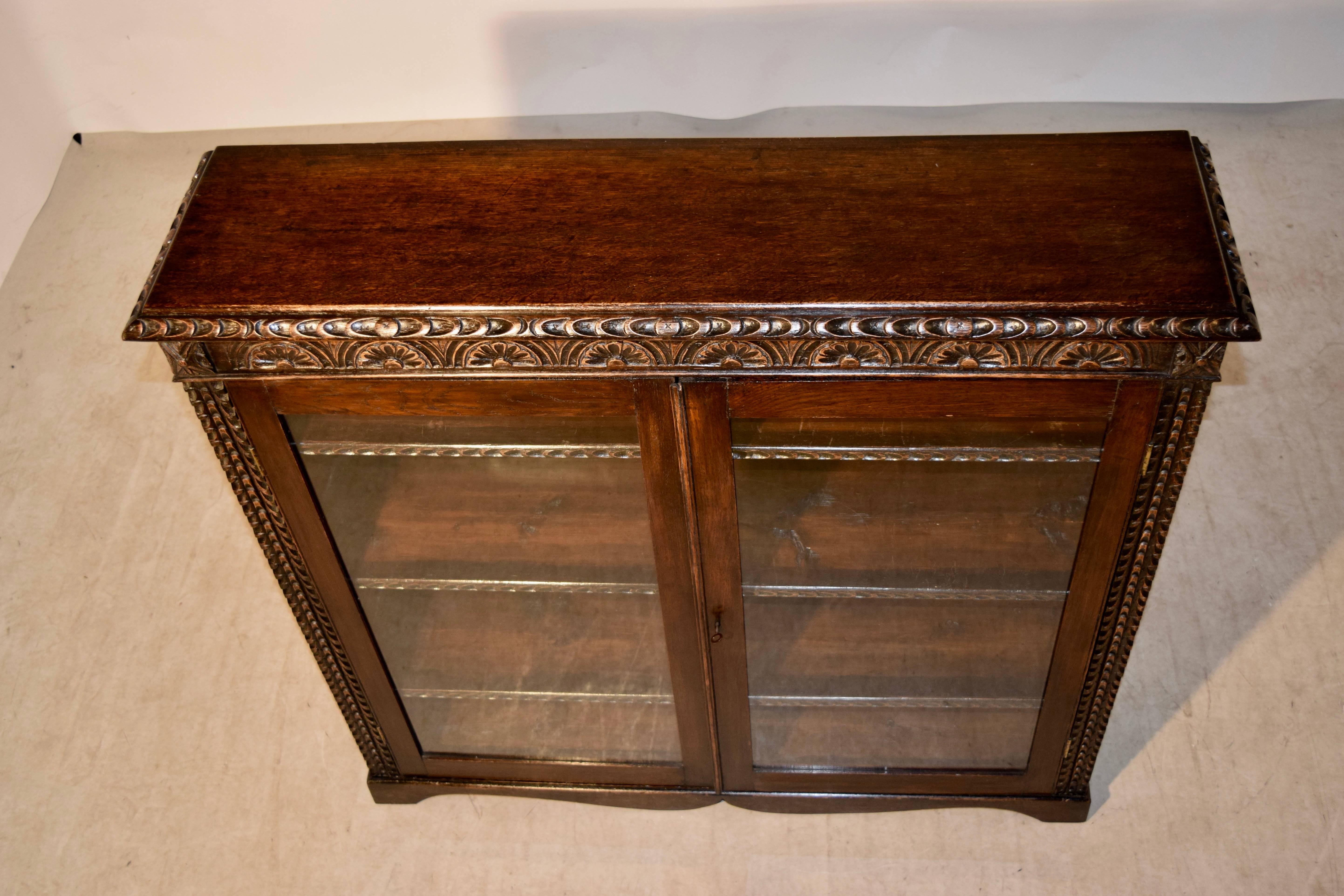 19th Century Oak Bookcase with Glazed Doors In Excellent Condition In High Point, NC