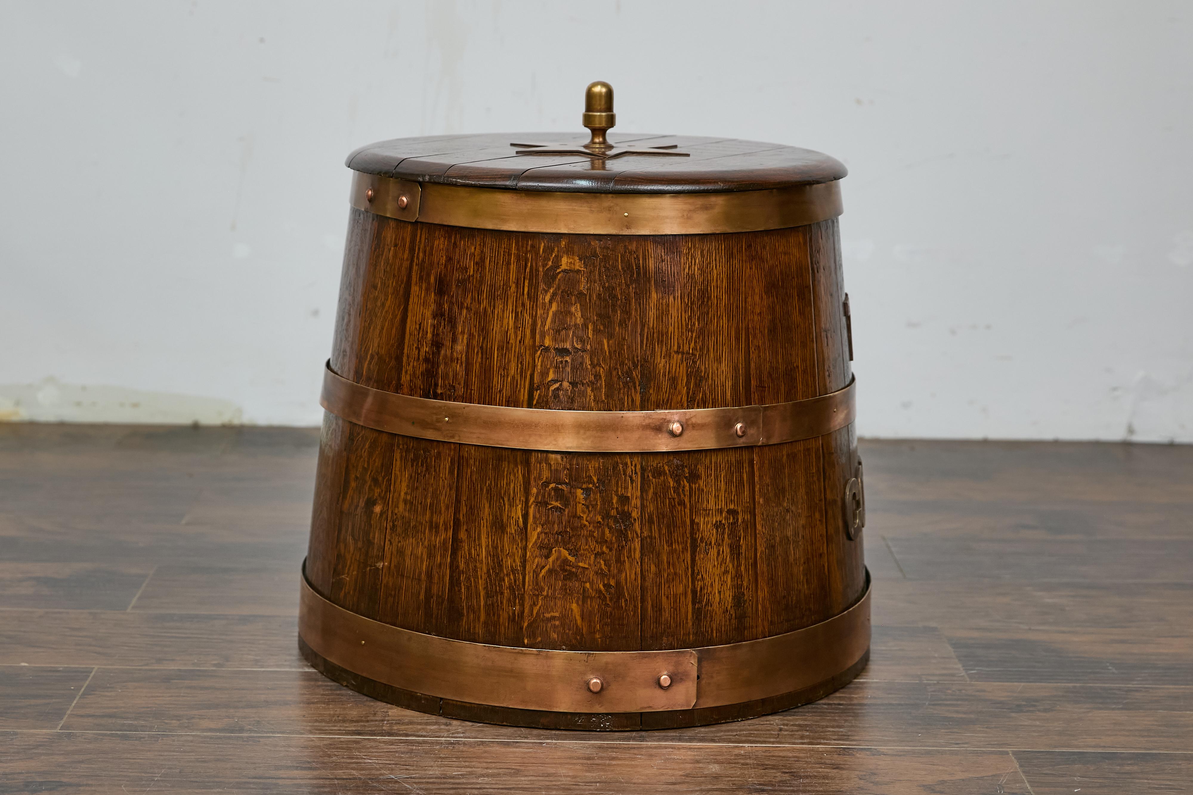 19. Jahrhundert Eiche, Messing Rum Tub mit nautischer Geschichte - The Queen God Bless Her im Angebot 5
