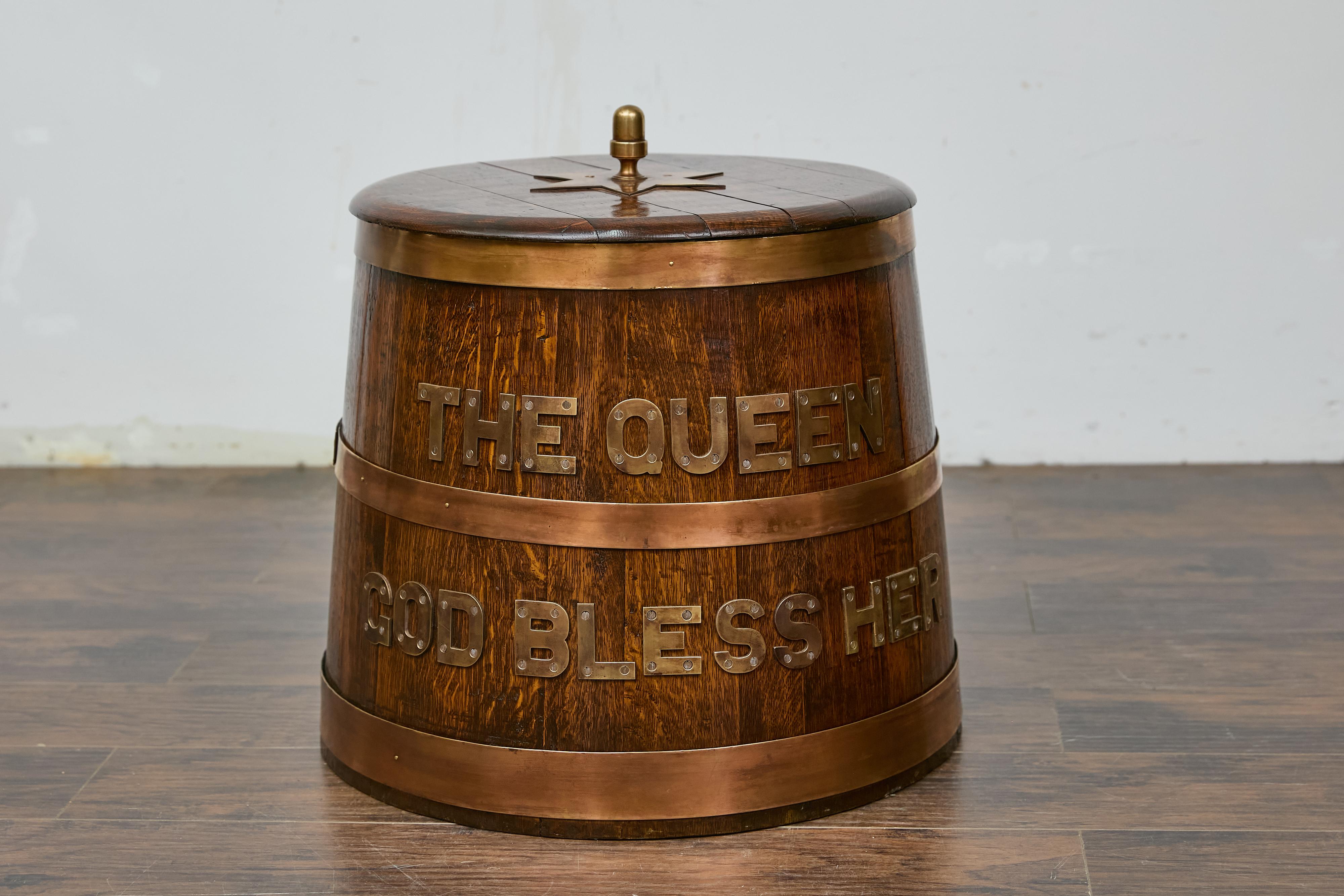 19. Jahrhundert Eiche, Messing Rum Tub mit nautischer Geschichte - The Queen God Bless Her im Angebot 14