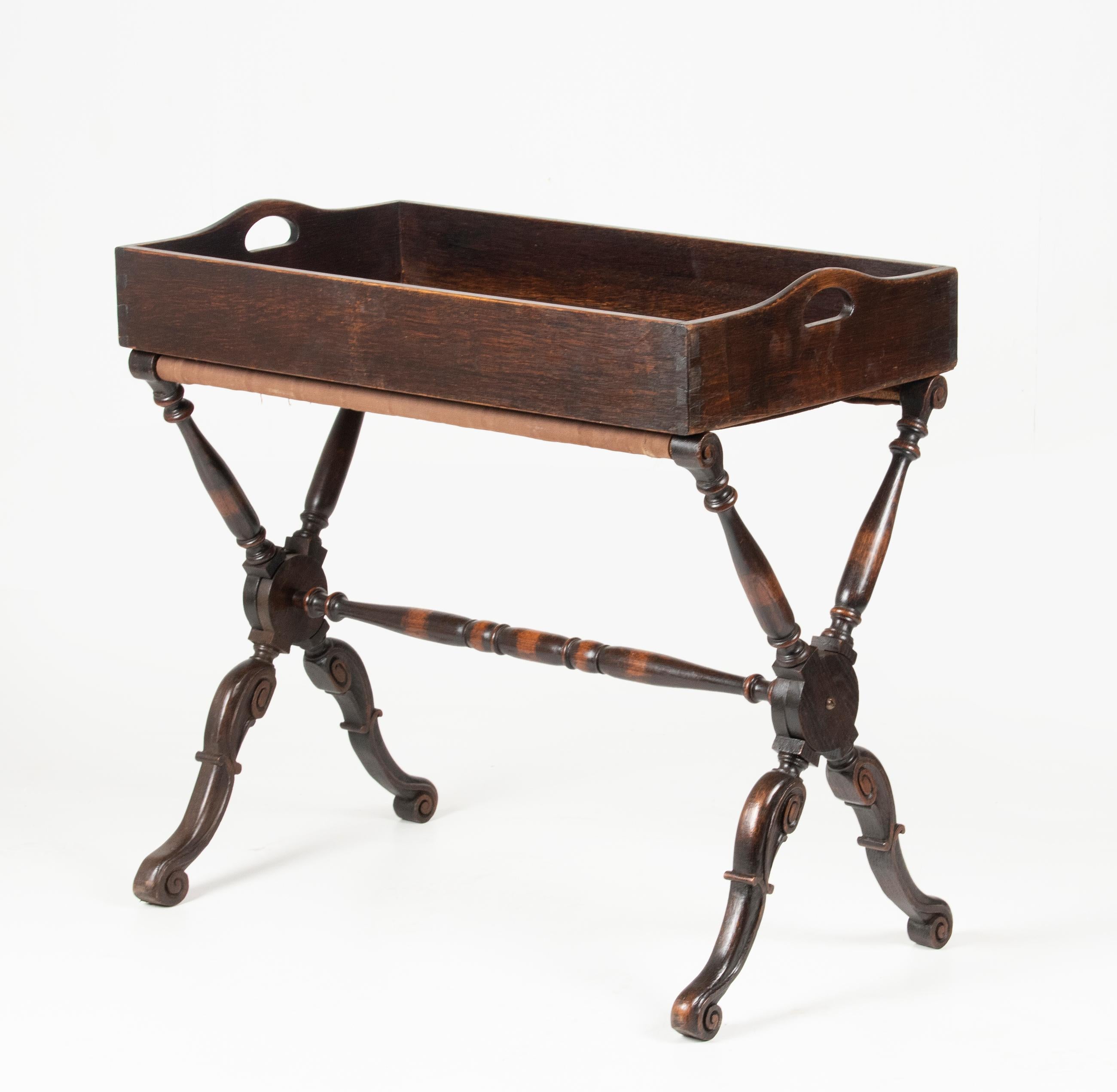 19th Century Oak Butler Tray Foldable In Good Condition In Casteren, Noord-Brabant