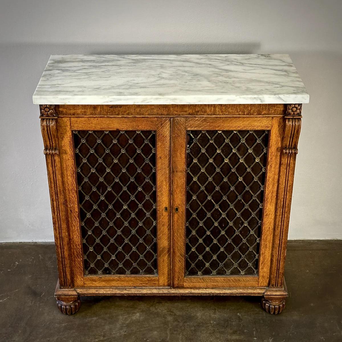 Armadio in Oak del XIX secolo in vendita 2