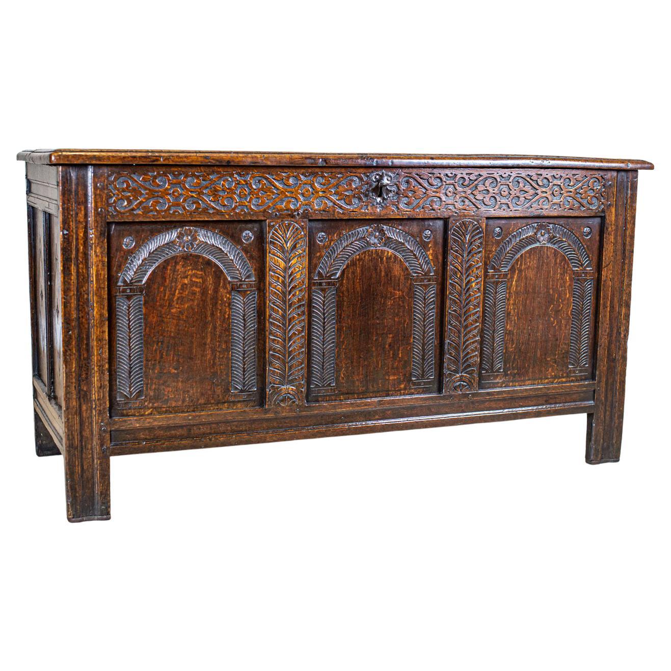 19th-Century Oak Cassone in Carved Floral Patterns For Sale