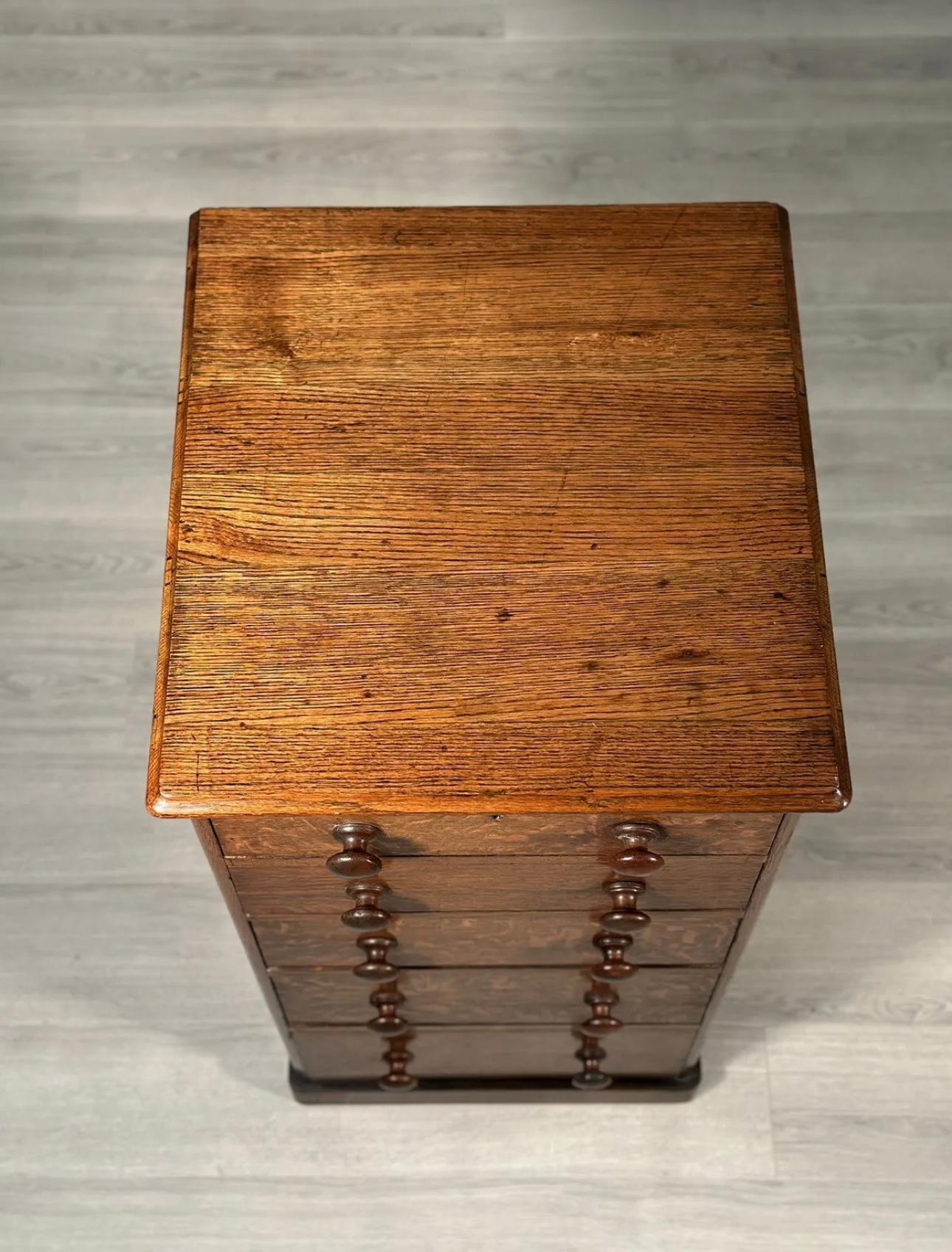 19th Century Oak Chest Of Drawers 3
