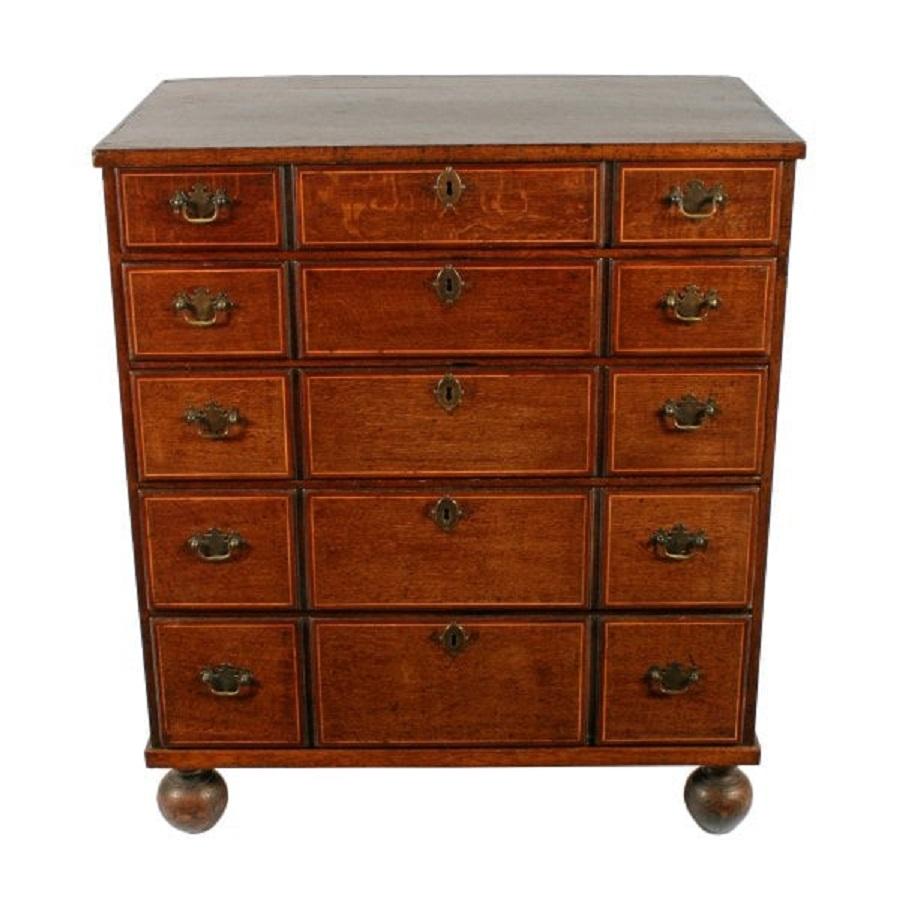 European 19th Century Oak Chest of Drawers For Sale