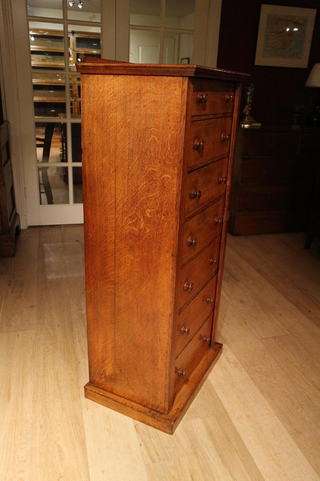 19th Century Oak Chest of Drawers In Good Condition In Eindhoven, NL