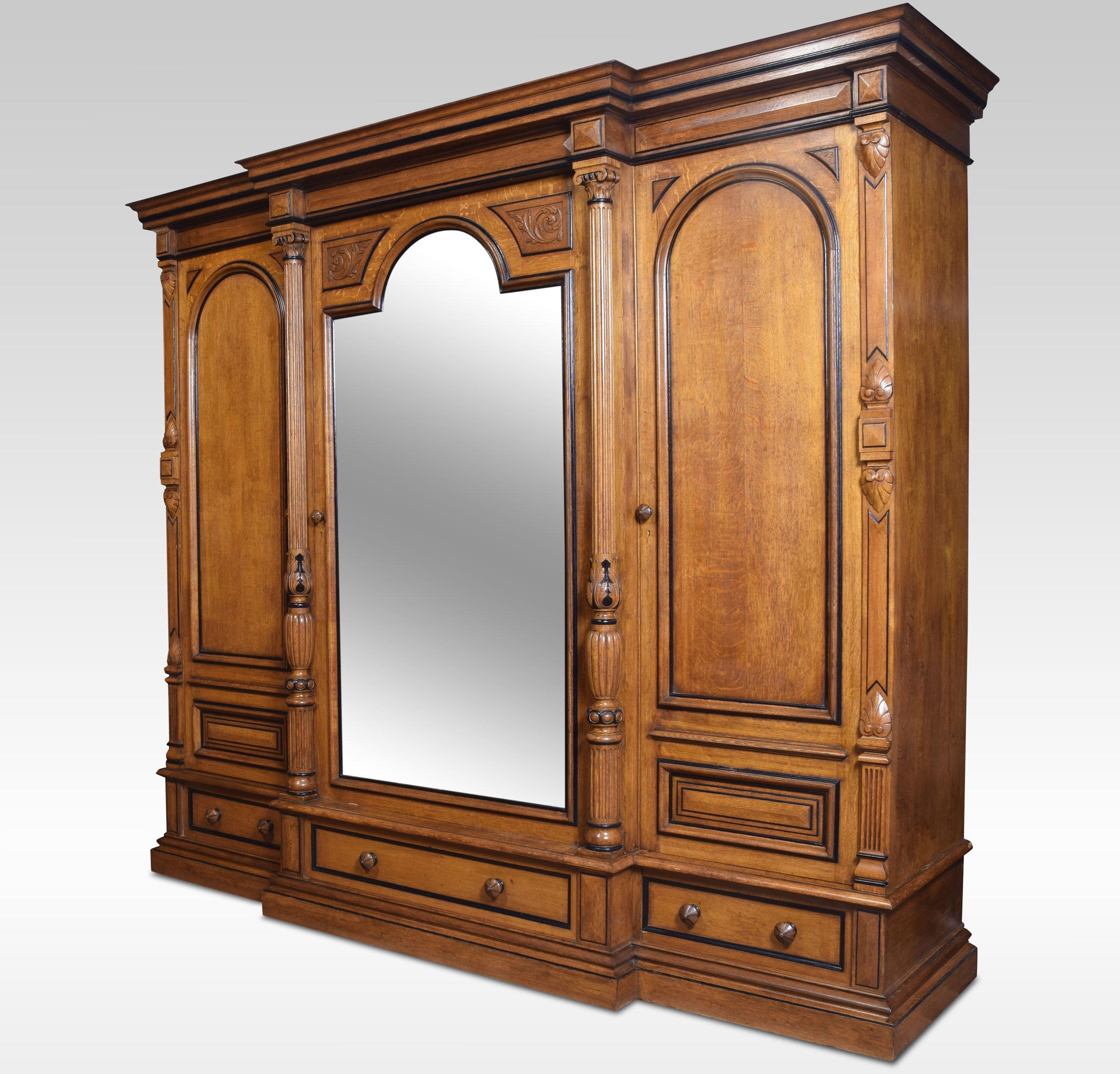 19th Century Oak Compactum Wardrobe 5