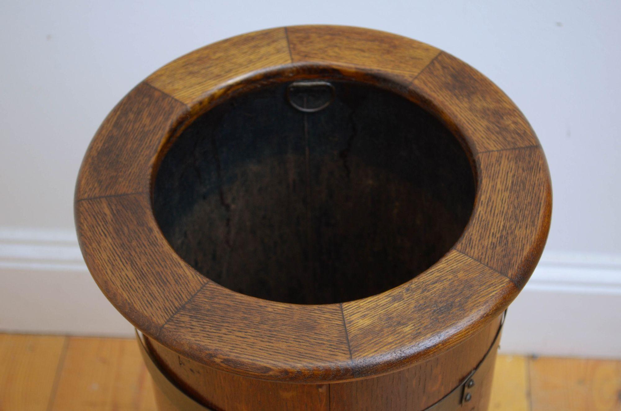 19th Century Oak Coopered Stick Stand For Sale 1