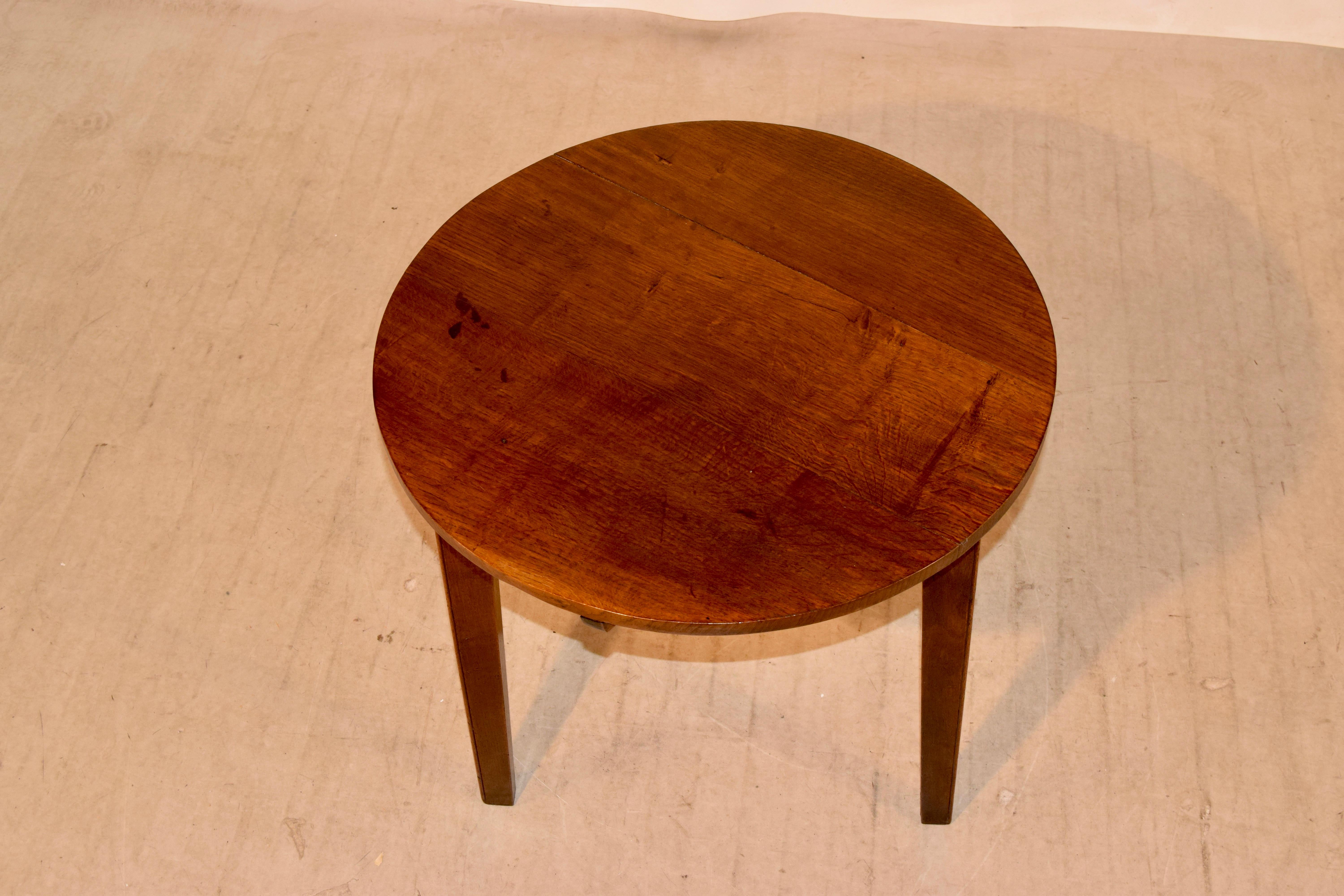 English 19th Century Oak Cricket Table