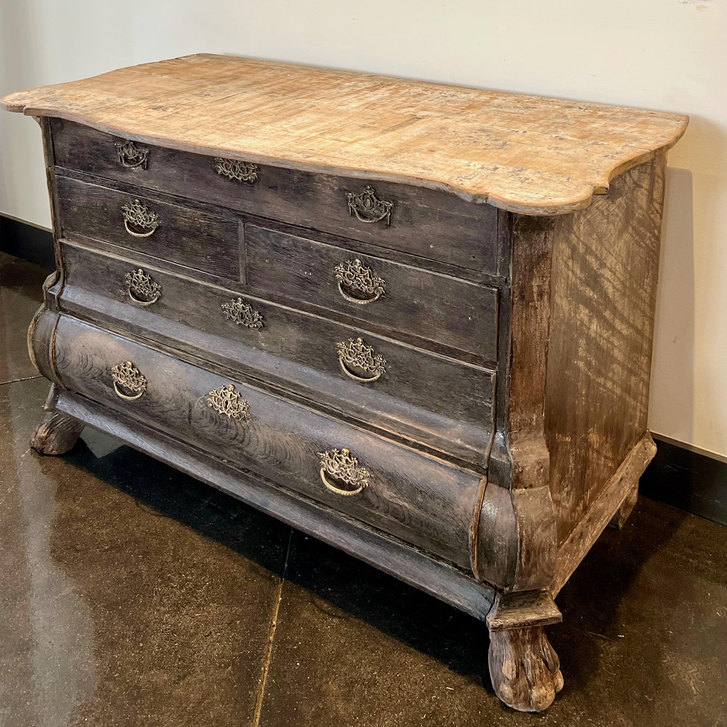 19th Century Oak Dutch Commode In Good Condition In Charleston, SC