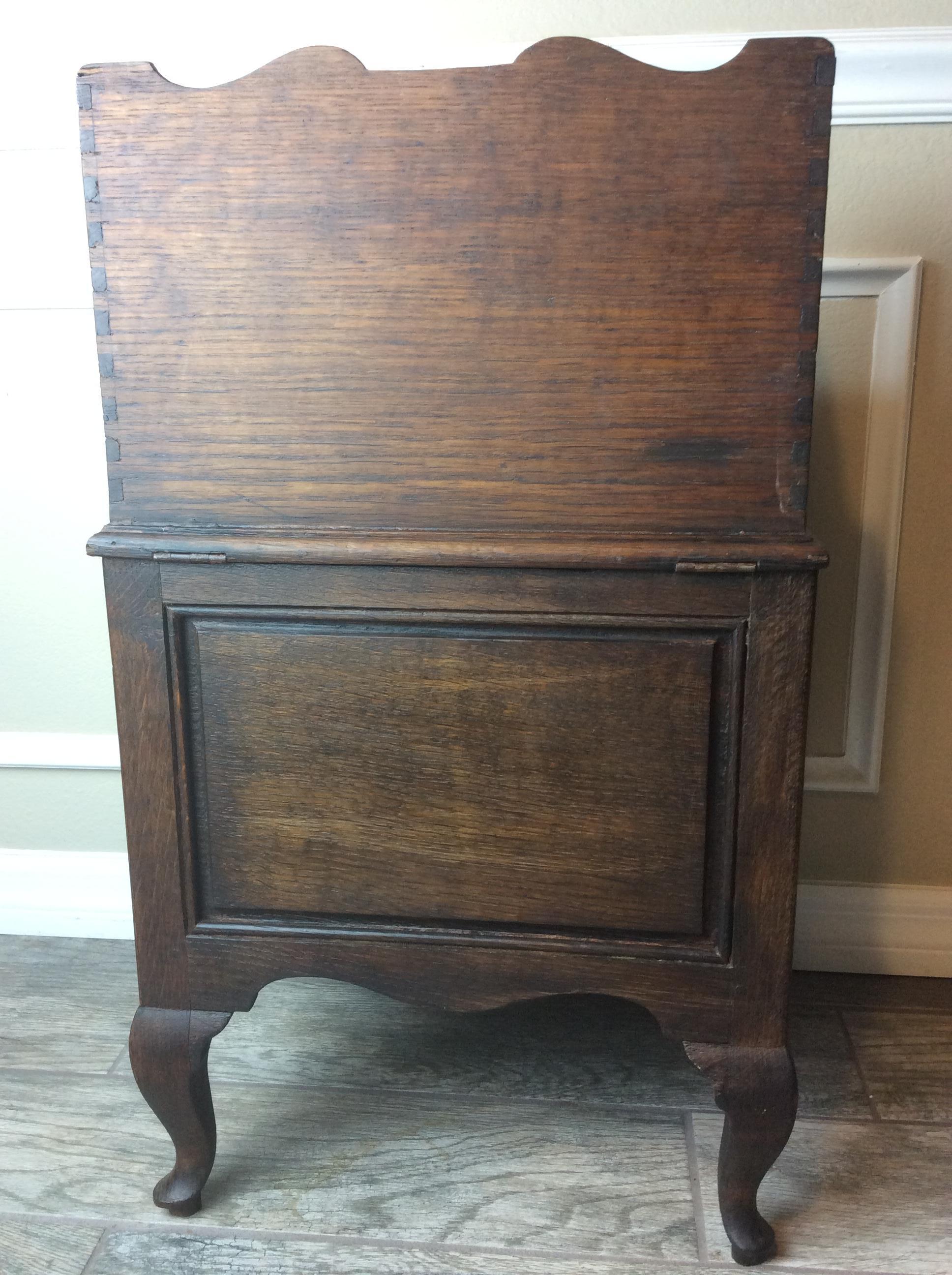 19th Century Oak French Cellarette / Bedside Table In Good Condition For Sale In Bradenton, FL