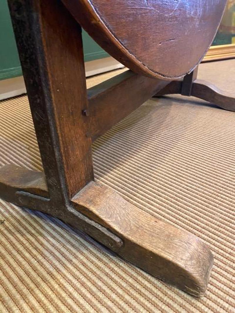 19th Century Oak French Wine Tasting Tilt-Top Table In Good Condition In Middleburg, VA