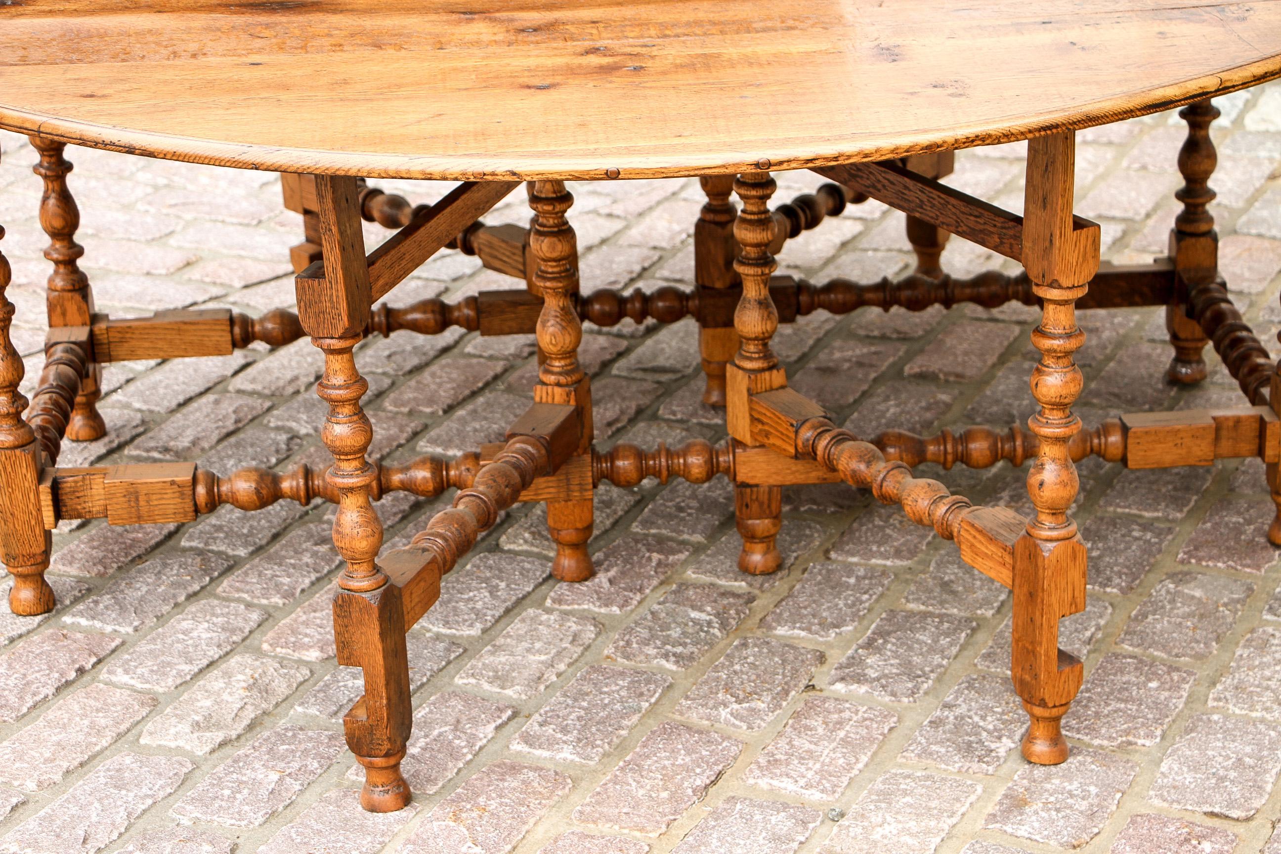19th Century Oak Gate-Leg Drop-Leaf Table 2