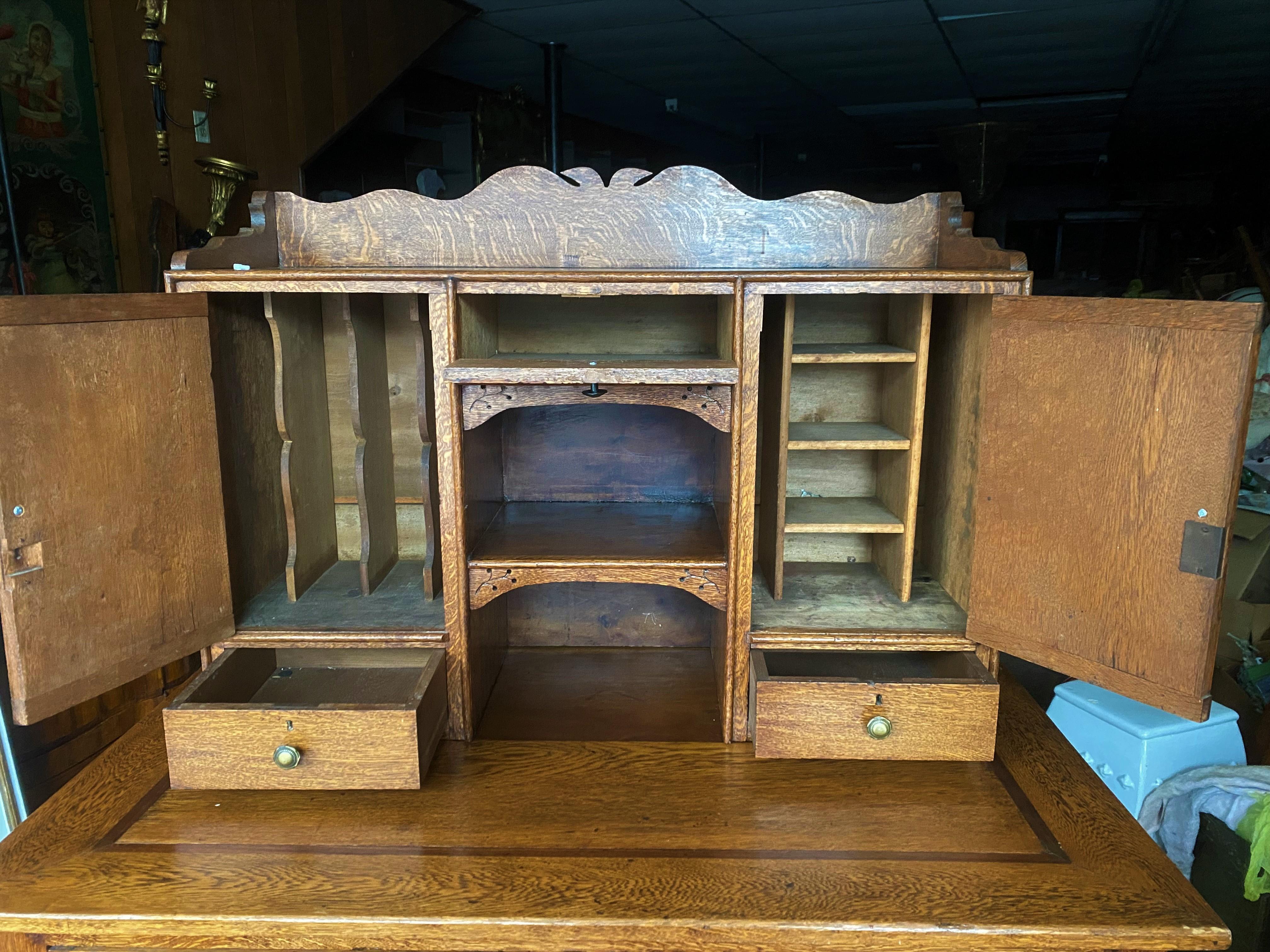 19th Century Oak Lawyer's Secretary Step Back Flat Top Desk In Good Condition For Sale In Clifton Forge, VA