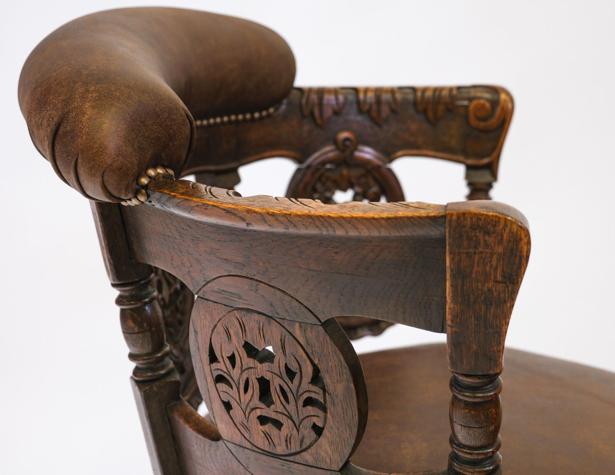 Poltrona Burgermeister in Oak e pelle del XIX secolo in vendita 3