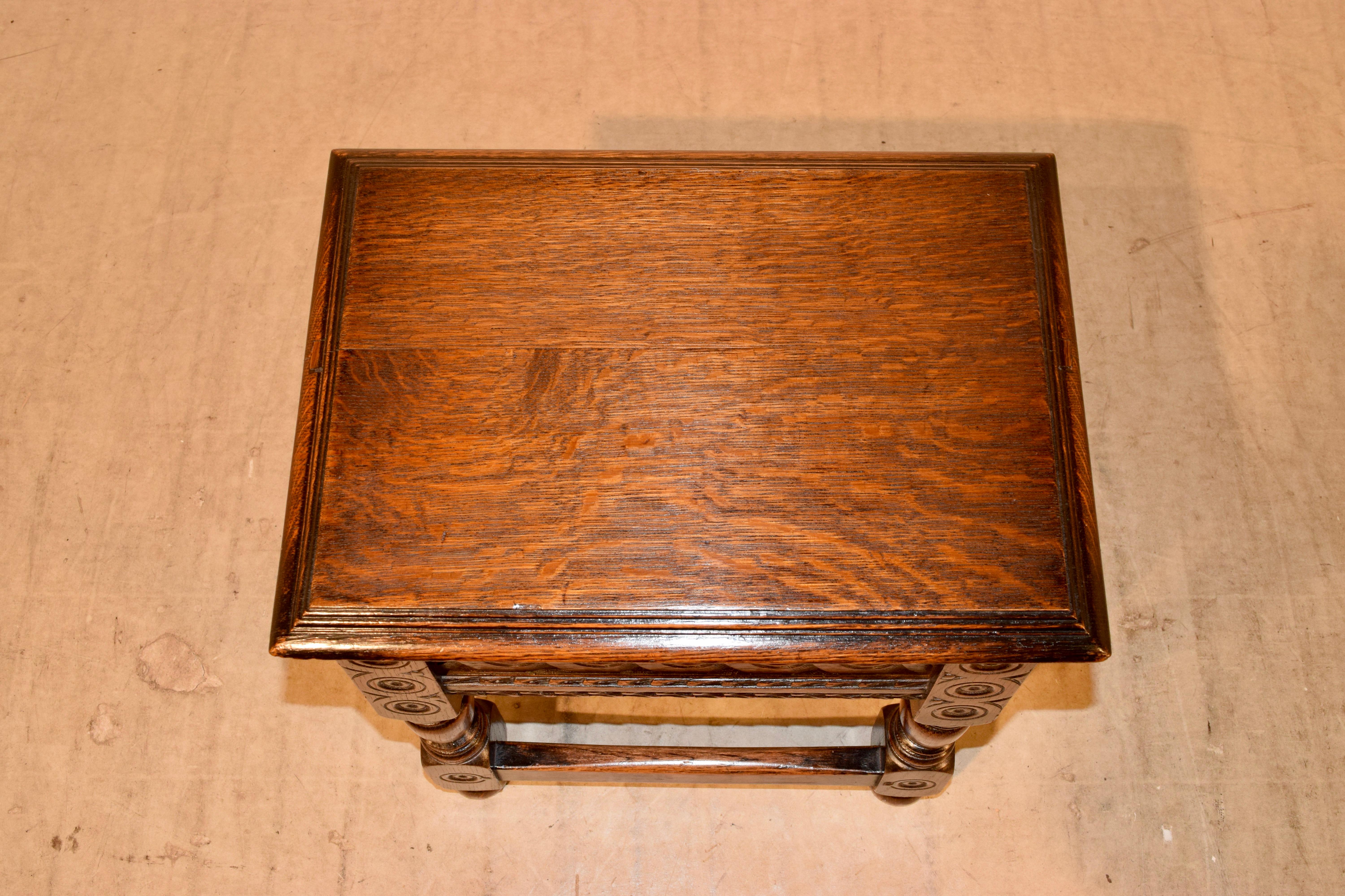 19th Century Oak Lift-Top Stool In Good Condition In High Point, NC