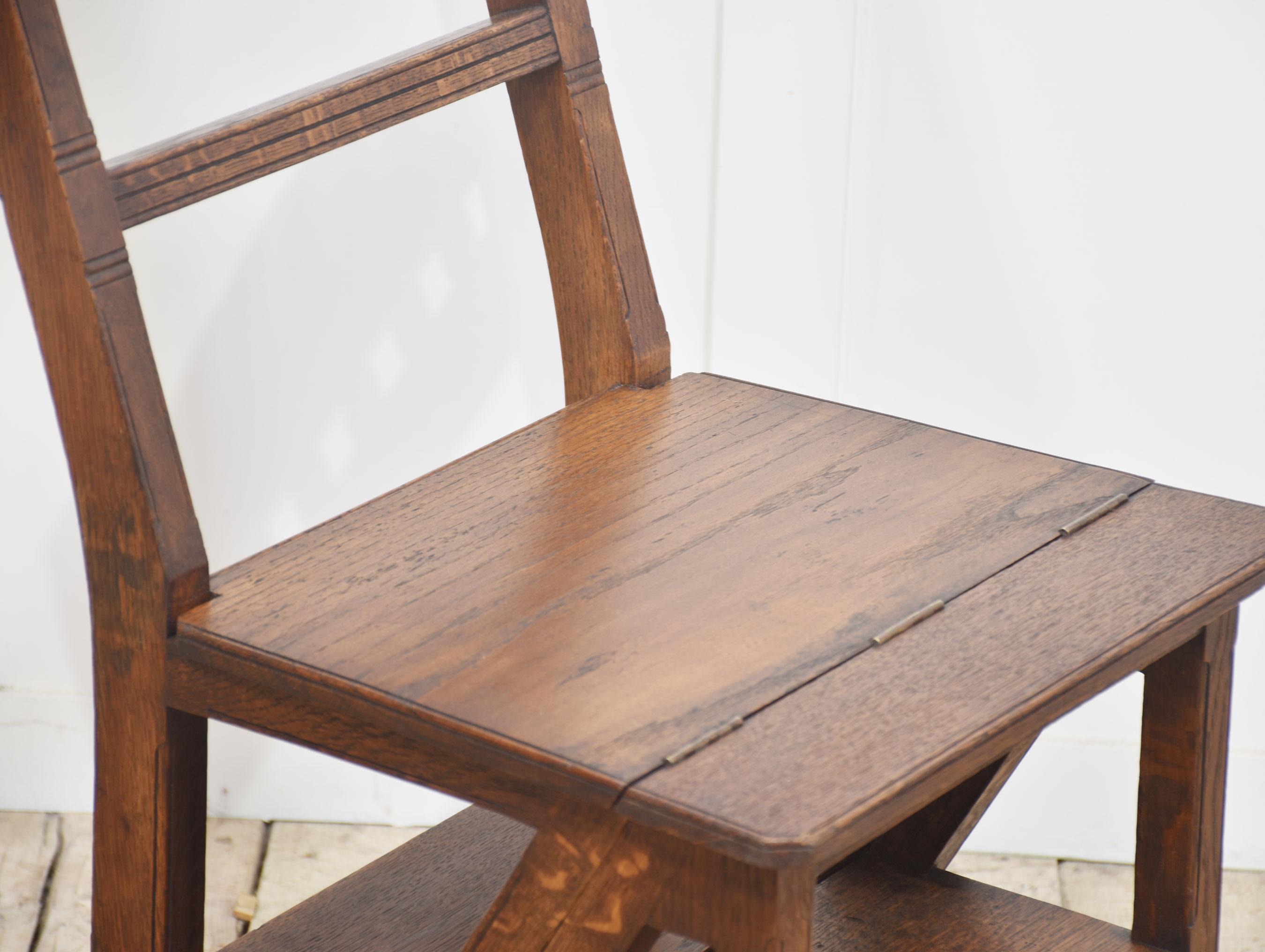 Britannico Sedia metamorfica in Oak del XIX secolo in vendita