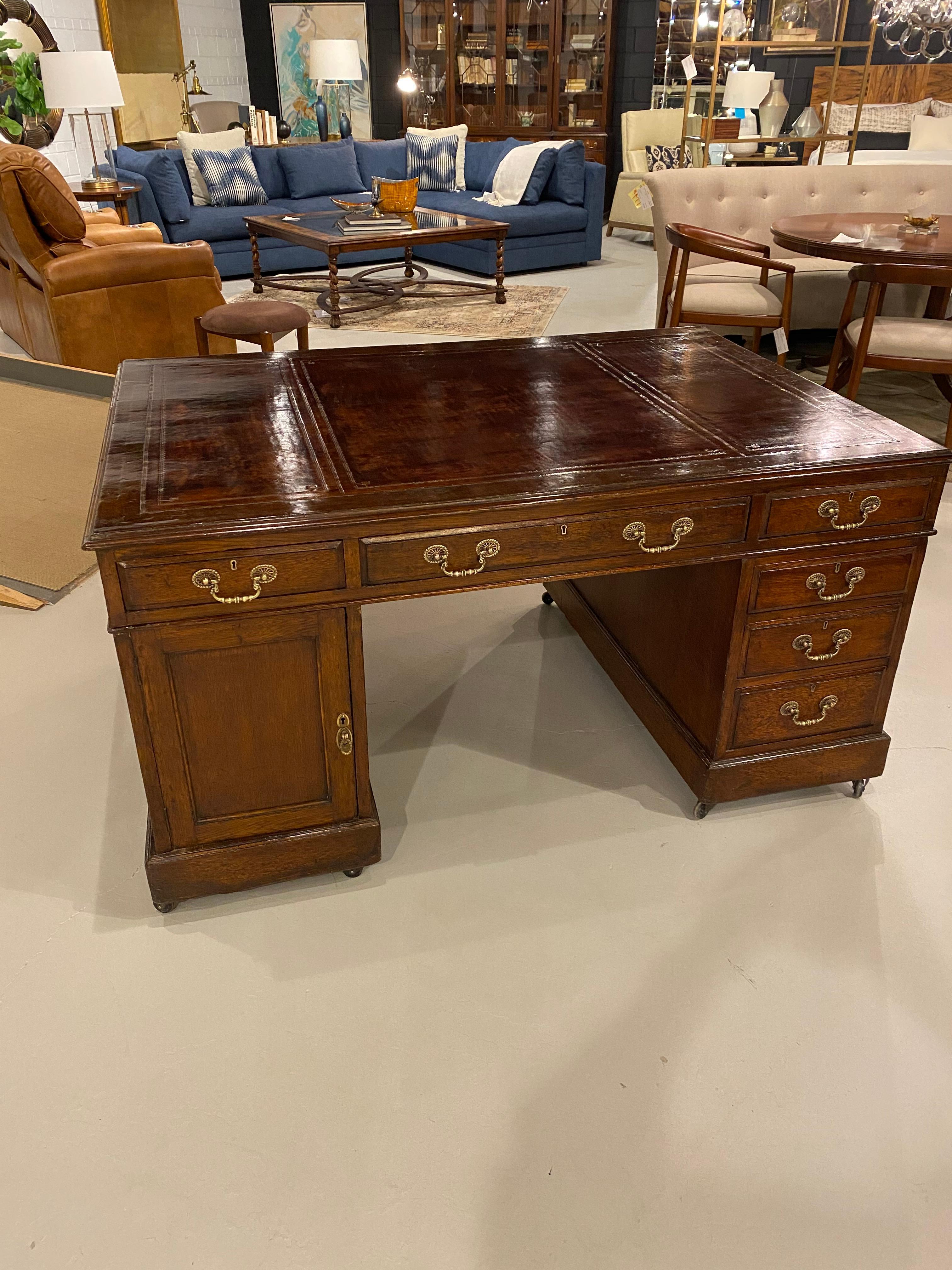 Georgian 19th Century Oak Partners Desk, Leather Writing Surface, Brass Hardware For Sale