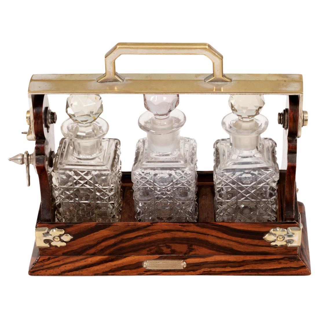 Tantalo di Oak del XIX secolo con il timbro Mappin & Webb