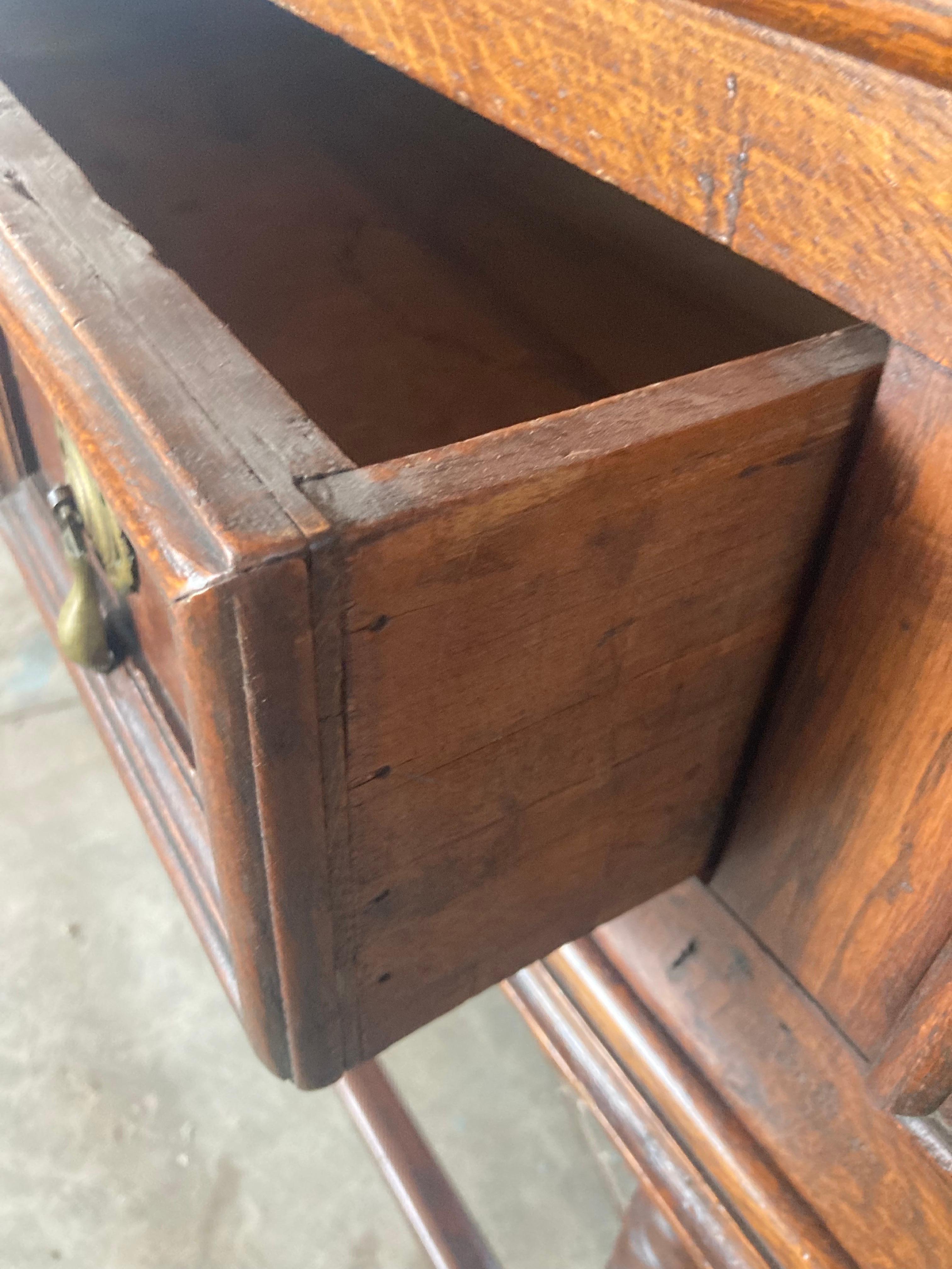 Cassettone / credenza / portapiatti gallese in Oak del XIX secolo in vendita 11