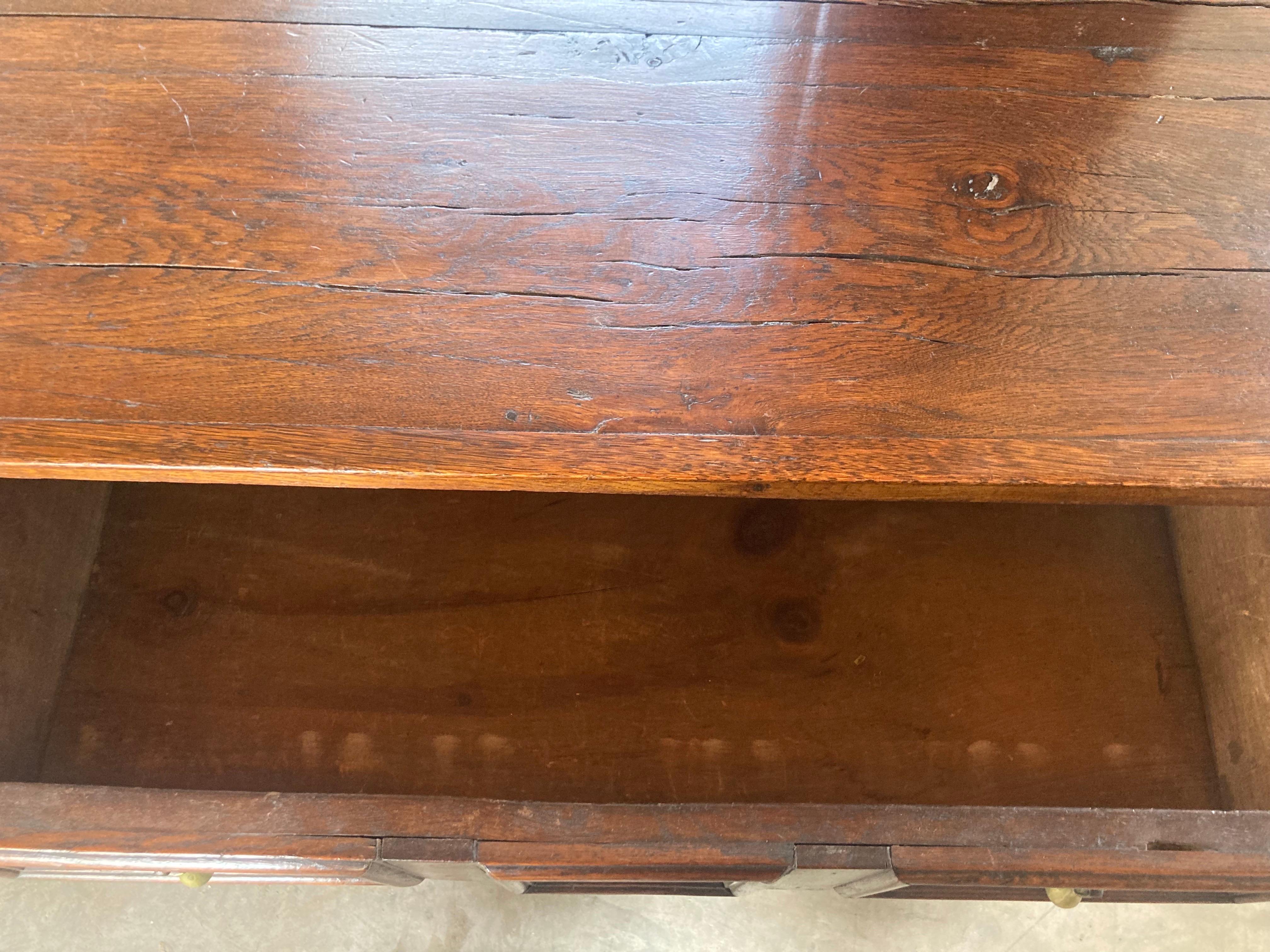 Cassettone / credenza / portapiatti gallese in Oak del XIX secolo in vendita 12