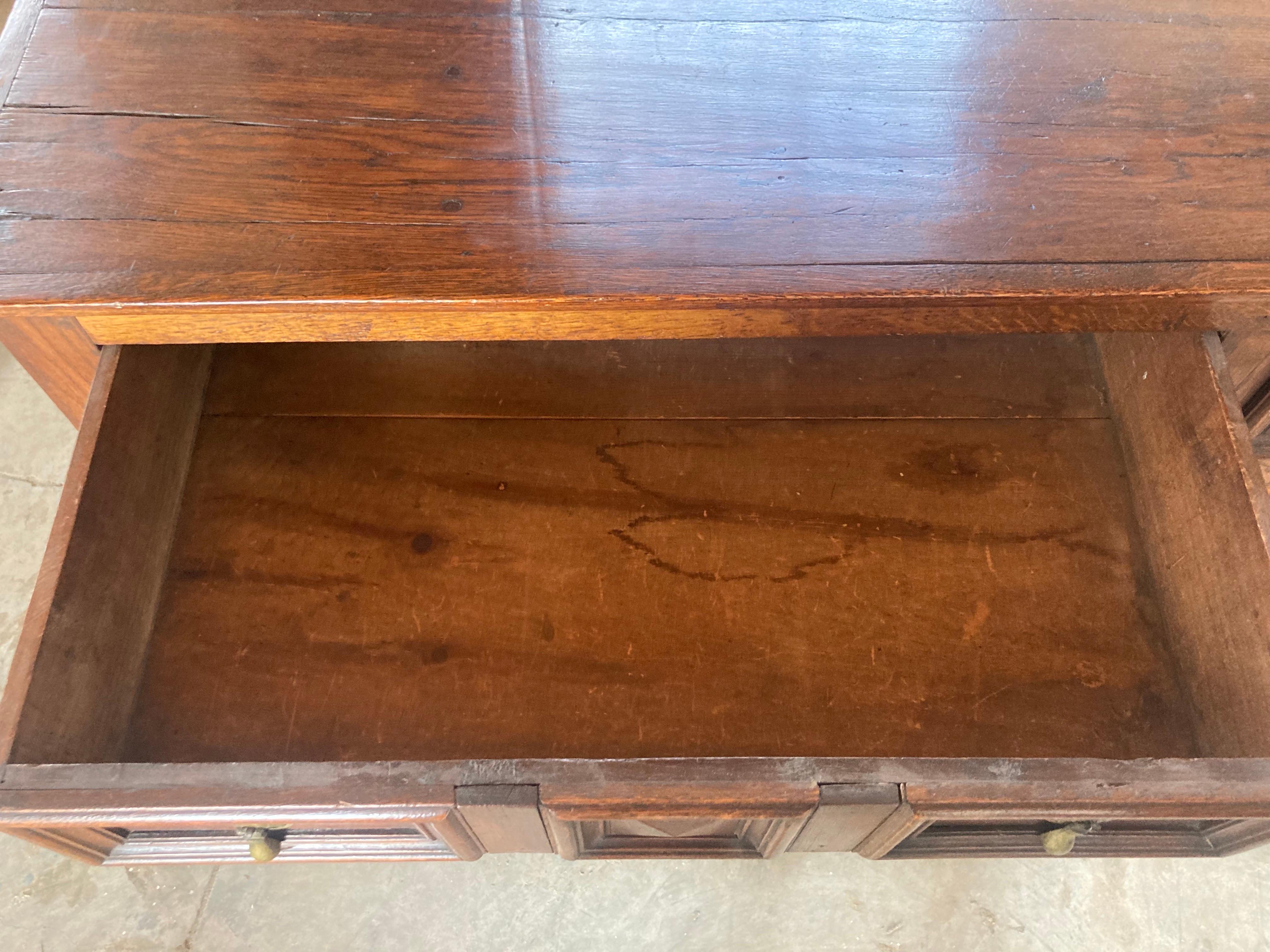 Cassettone / credenza / portapiatti gallese in Oak del XIX secolo in vendita 13