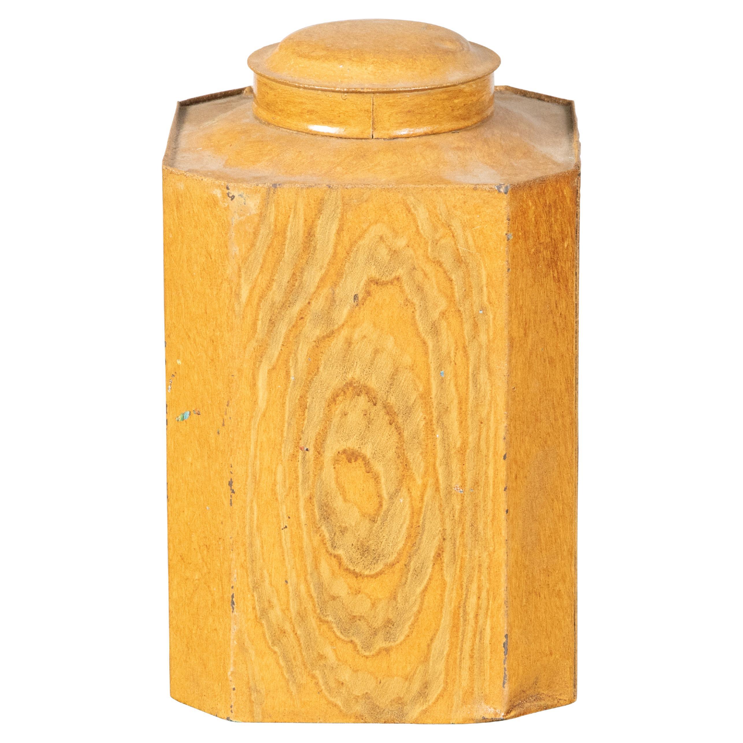 Barattolo di latta con coperchio ottagonale del XIX secolo con finitura in finto bois giallo