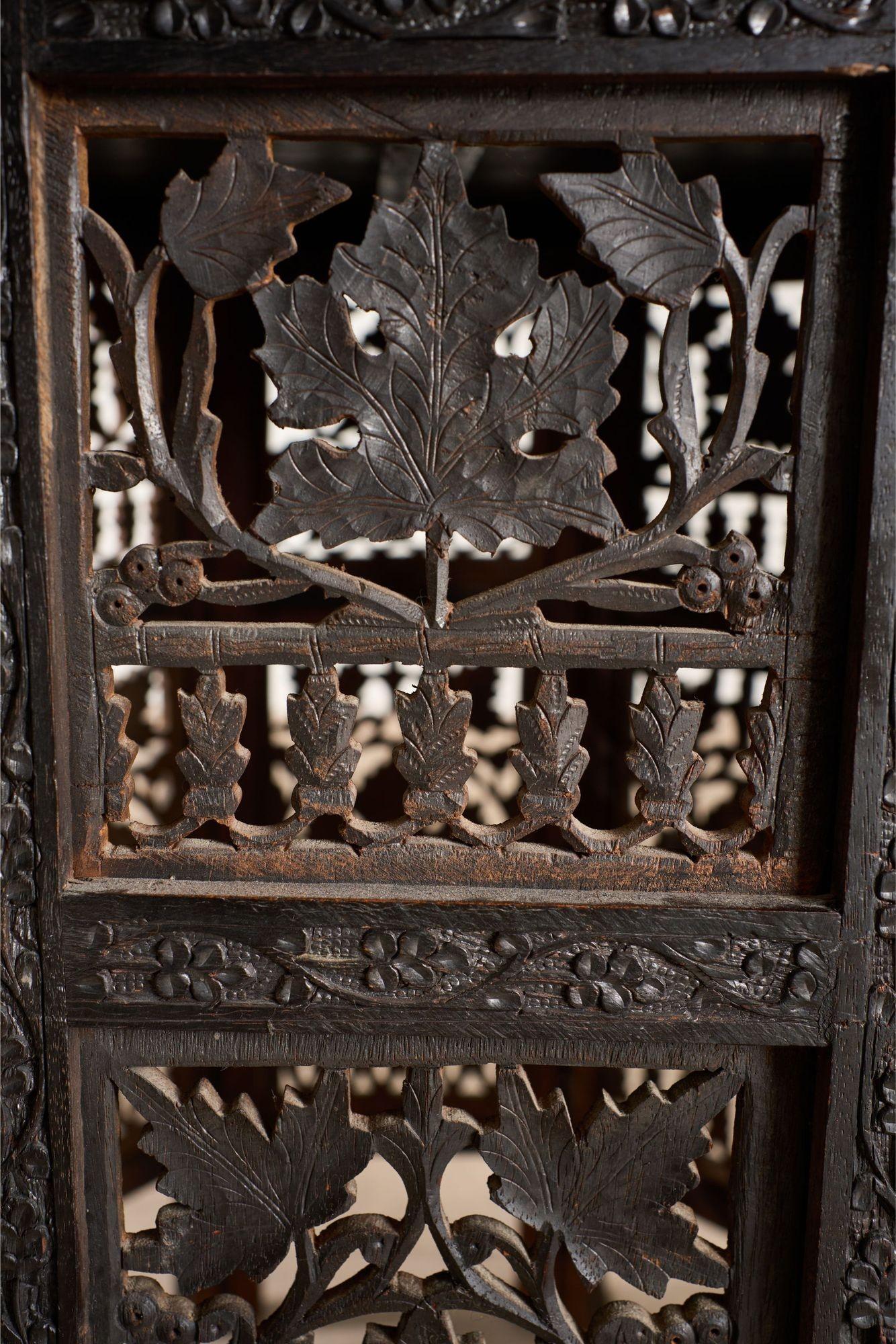 19th century Octagonal Padauk Anglo-Indian side table For Sale 2