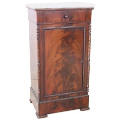 Table de nuit ancienne en acajou de style Charles X du 19ème siècle avec plateau en marbre