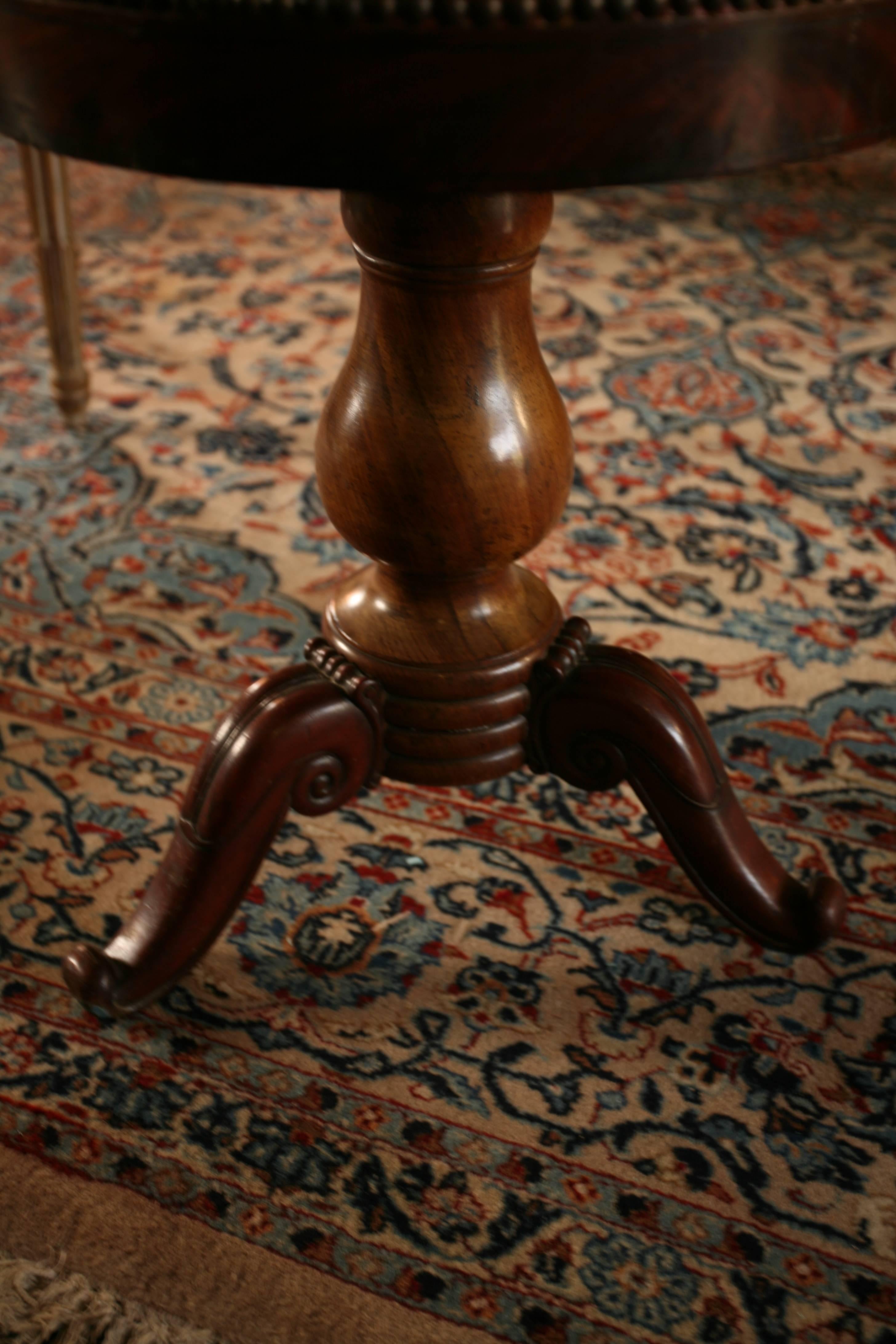 19th Century Office Chair in Mahogany and Original Patinated Leather, circa 1880 1