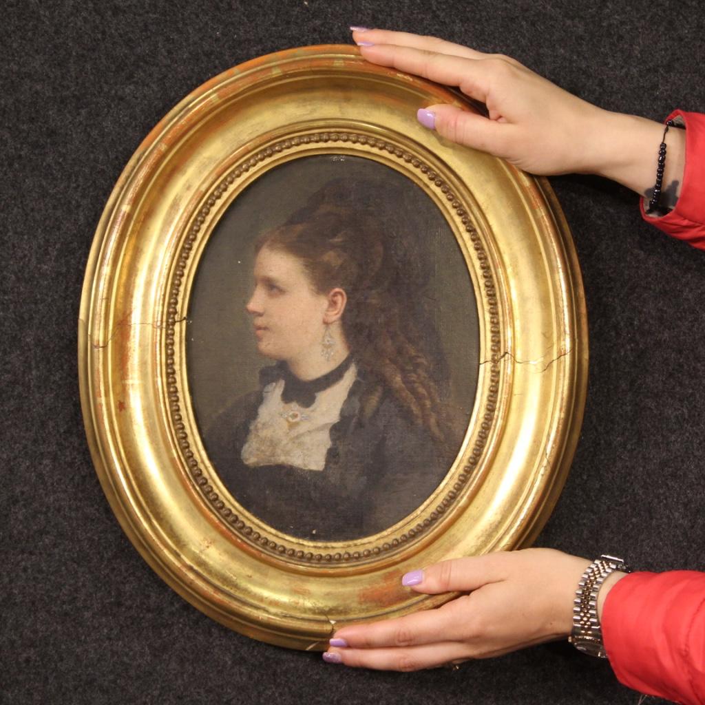 19th Century Oil on Canvas Italian Antique Oval Painting Woman Portrait, 1880 For Sale 9