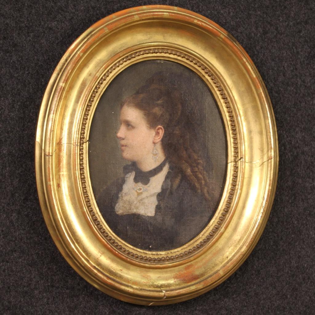 19th Century Oil on Canvas Italian Antique Oval Painting Woman Portrait, 1880 For Sale 3
