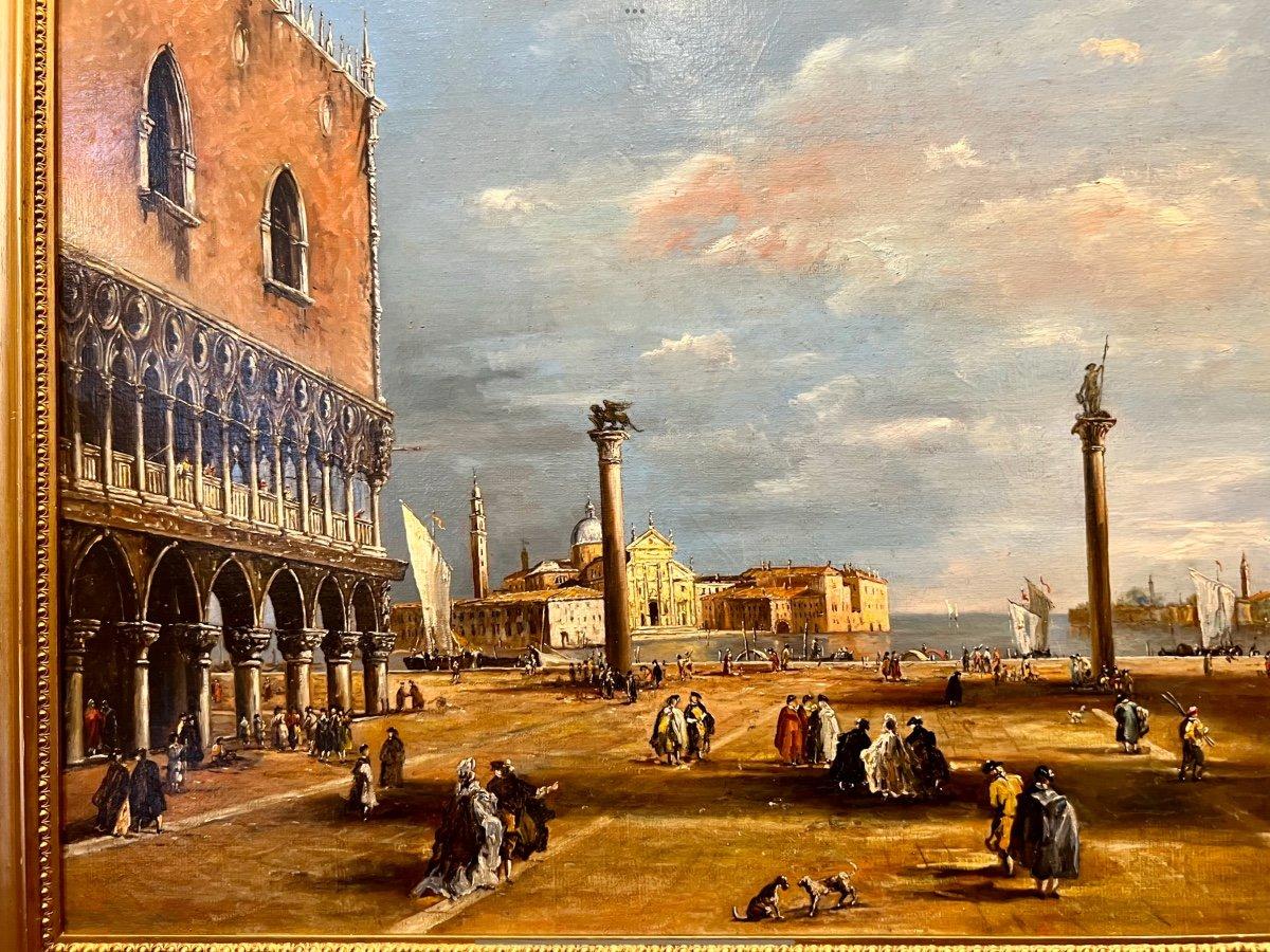 Cette magnifique œuvre d'art représente une scène animée de la Piazza San Marco à Venise. Il a été créé au XIXe siècle dans un style rappelant celui de Giovanni Antonio Canal, plus connu sous le nom de Canaletto. Peintre de paysages urbains ou