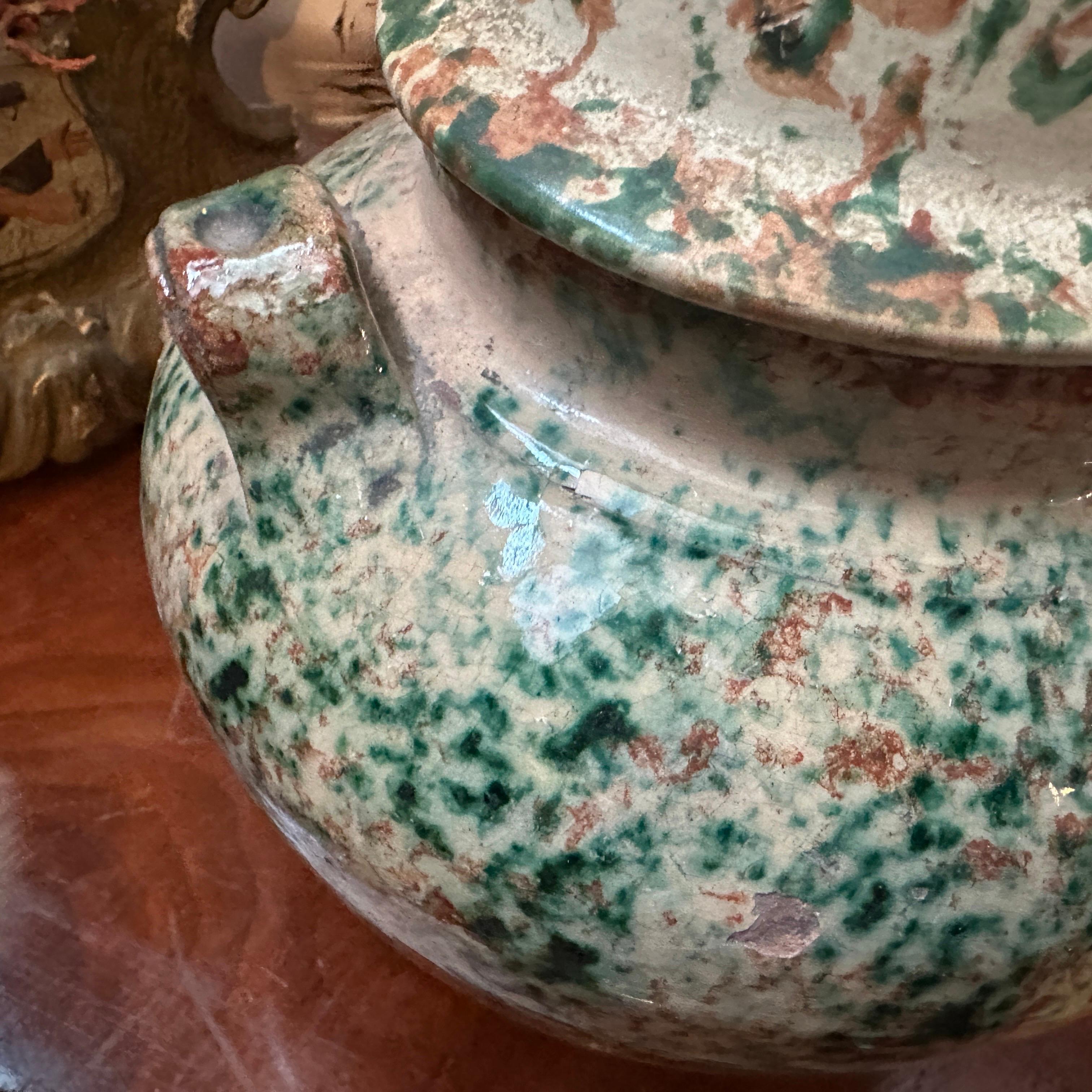 Antico contenitore per sale siciliano in ceramica dipinta a mano del XIX secolo In condizioni buone in vendita a Catania, Sicilia