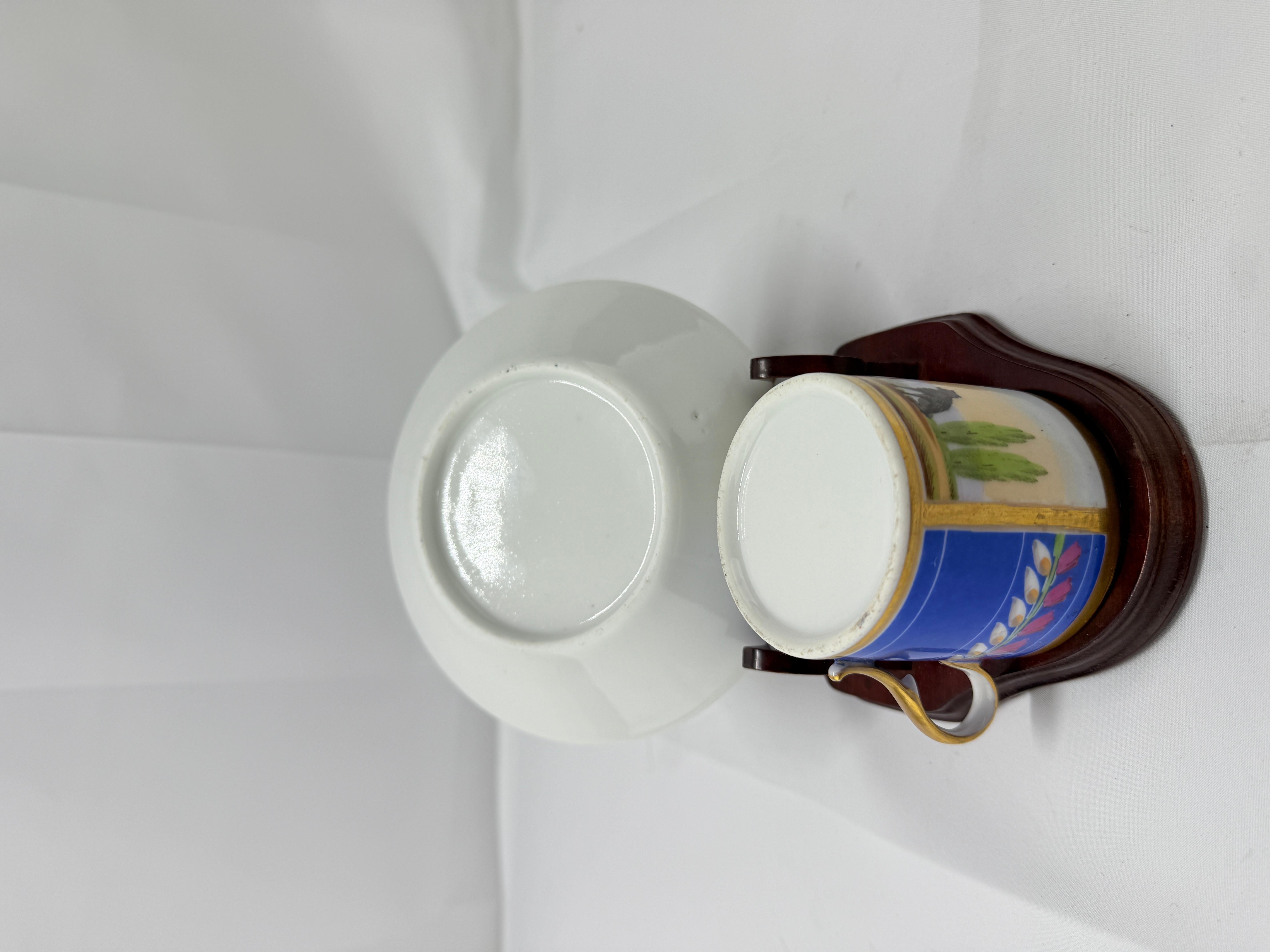 19. Jahrhundert, Old Paris Neoklassische Tasse & Untertasse Set Junger Mann mit Hund im Angebot 2