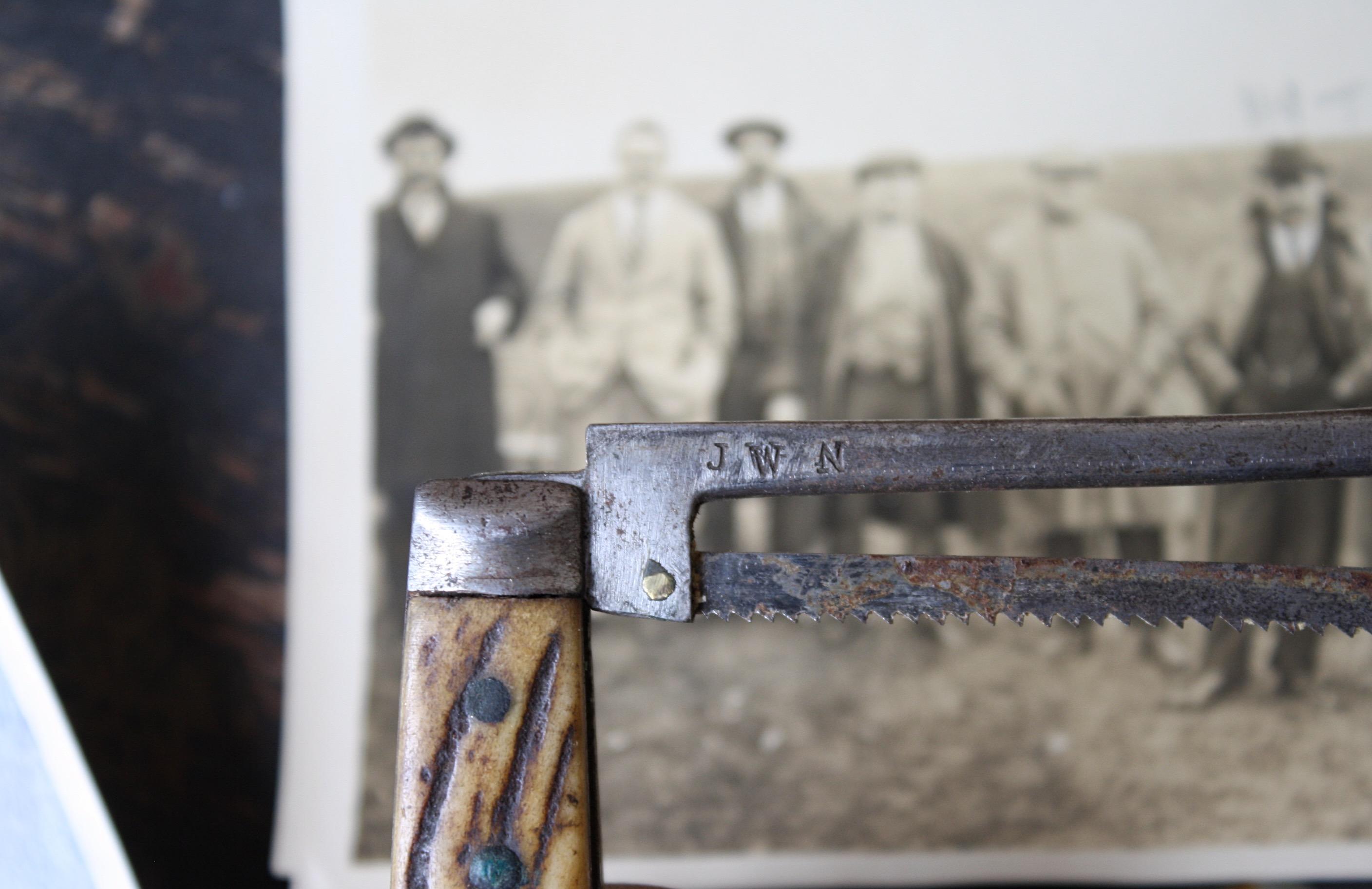 A victorian collection of cock fighting spurs & memorabilia, the mahogany felt lined case holds four pairs of spurs, along with some muffs, antler steel saw for trimming, odd sections of leather and some loose spurs.

The case and its contents