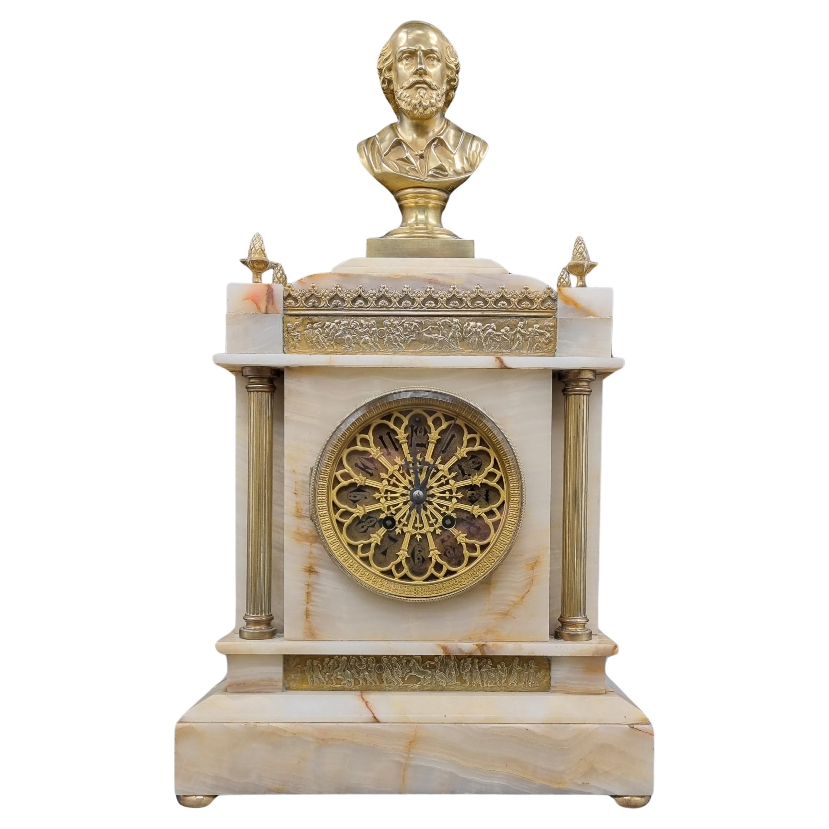 Horloge du 19e siècle en onyx et bronze avec William Shakespeare