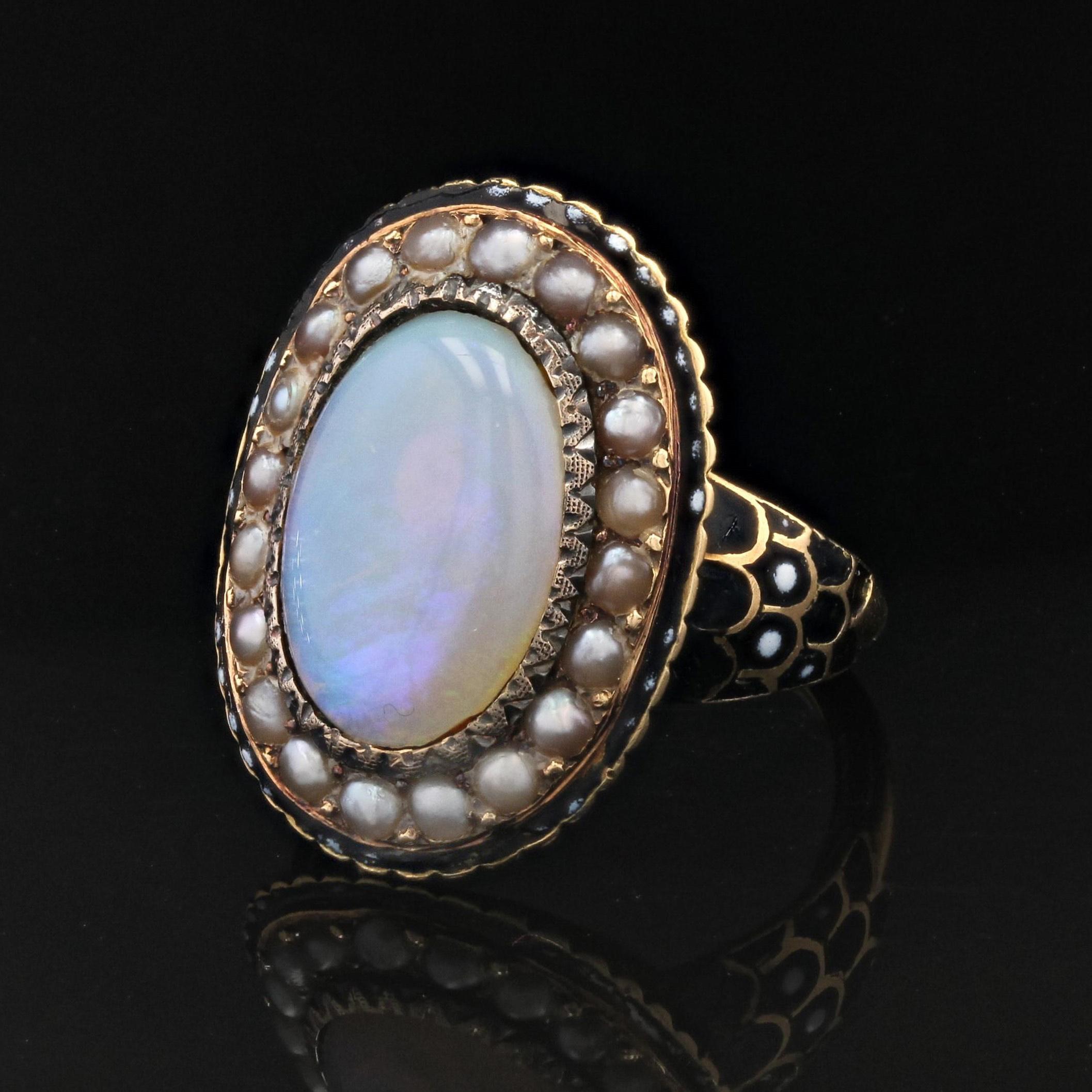19th Century Opal Fine Pearl Enamel 18 Karat Yellow Gold Ring For Sale 1